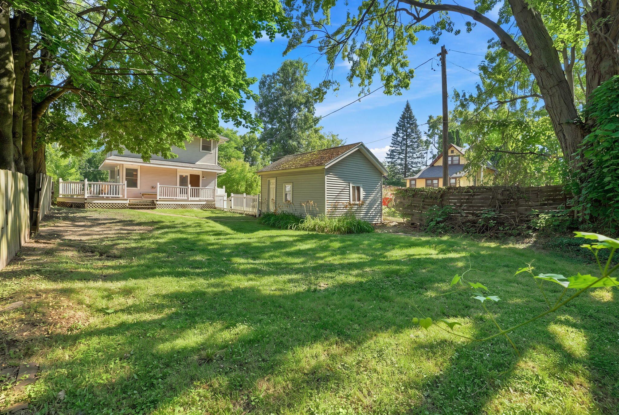 516 Curtis Street NE Grand Rapids MI 49505
