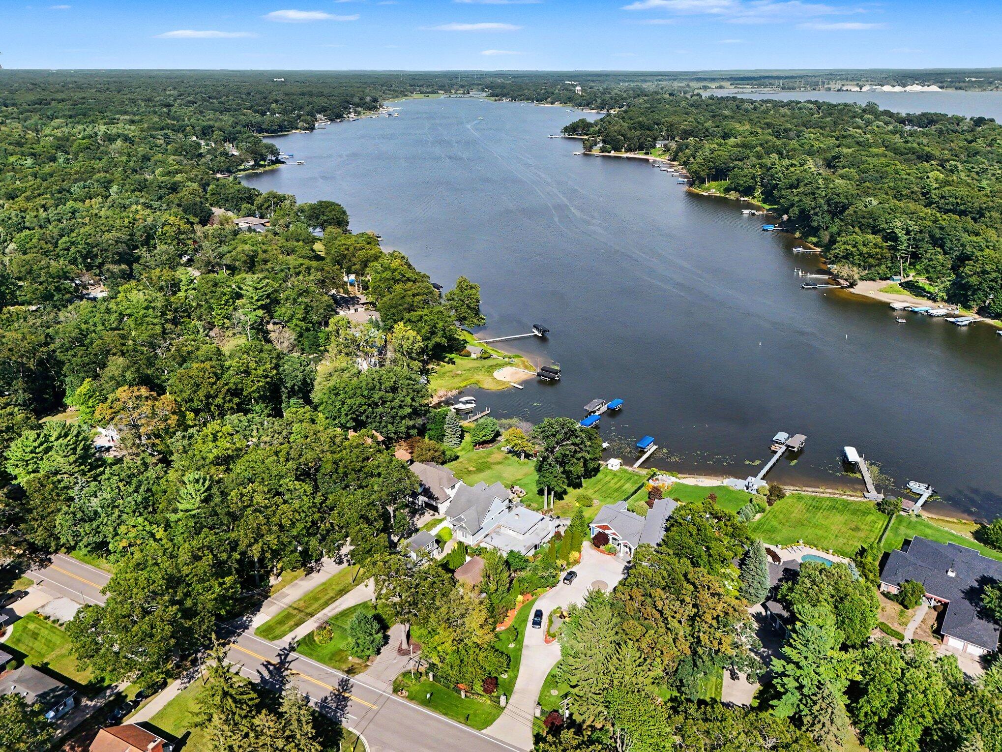 570 Bear Lake Road Muskegon MI 49445