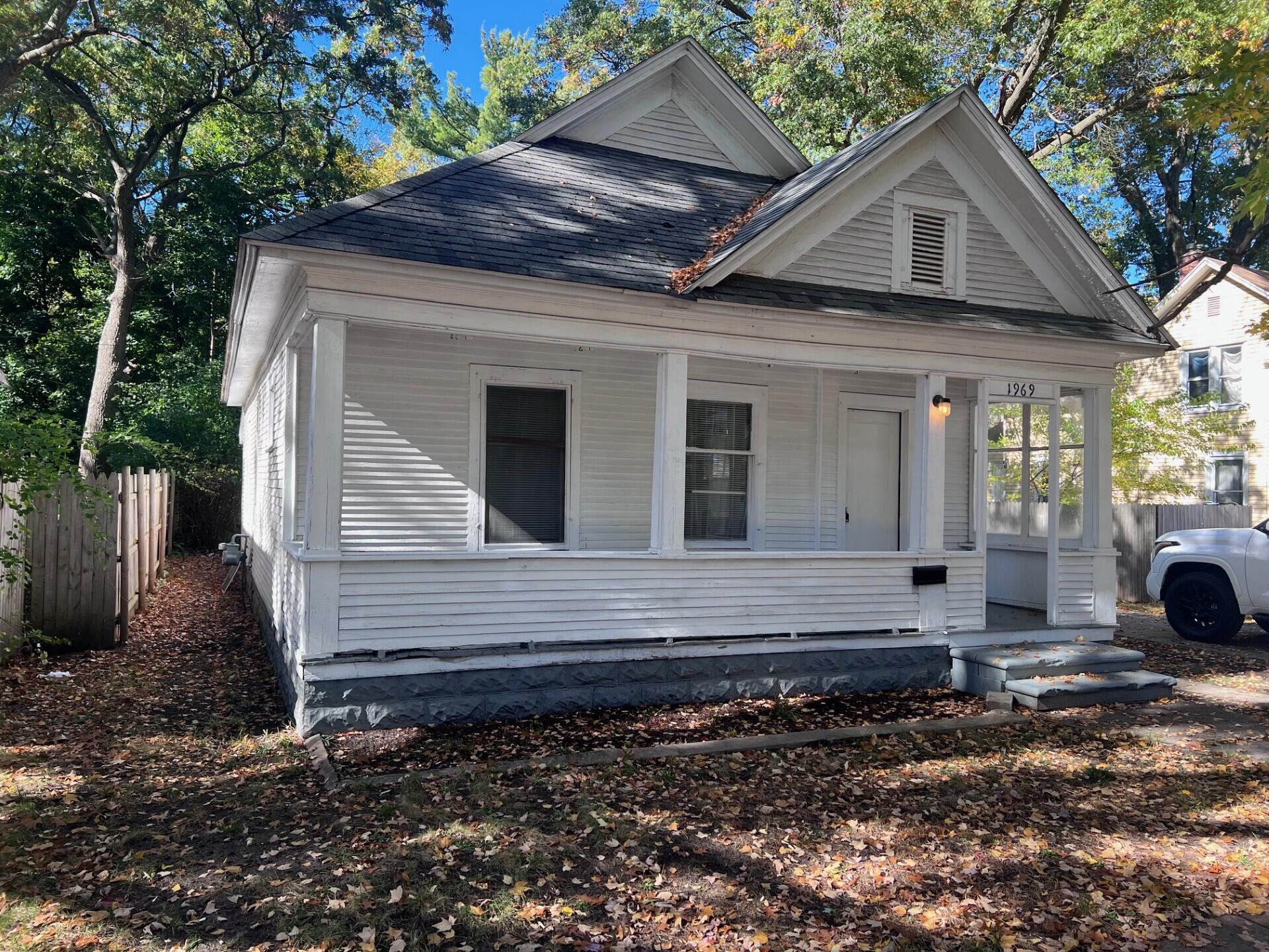 1969 Hoyt Street Muskegon MI 49442