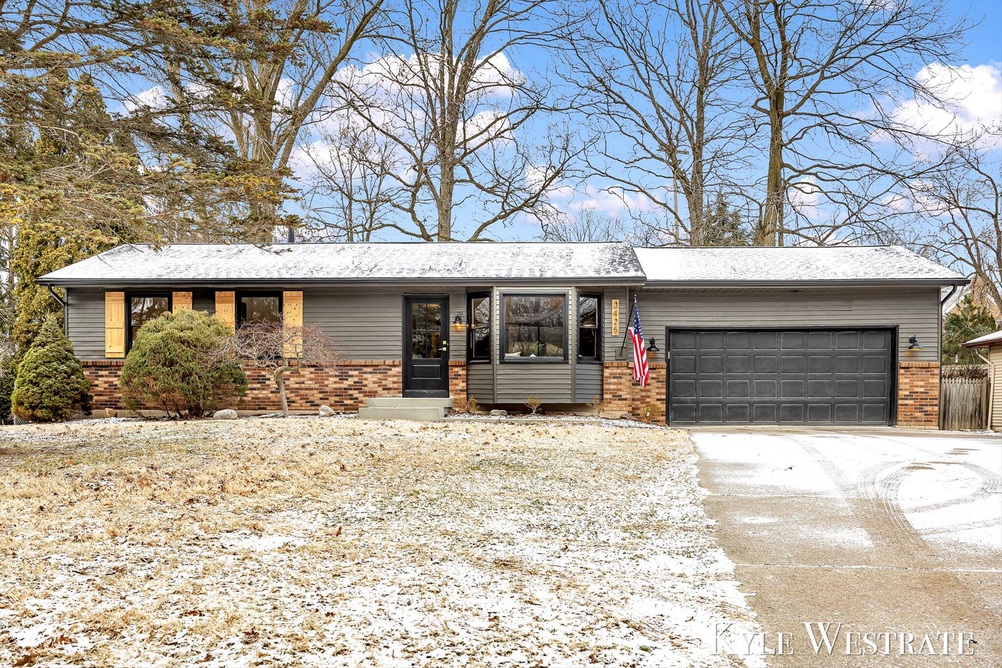 3425 Cascade Road SE Grand Rapids MI 49546