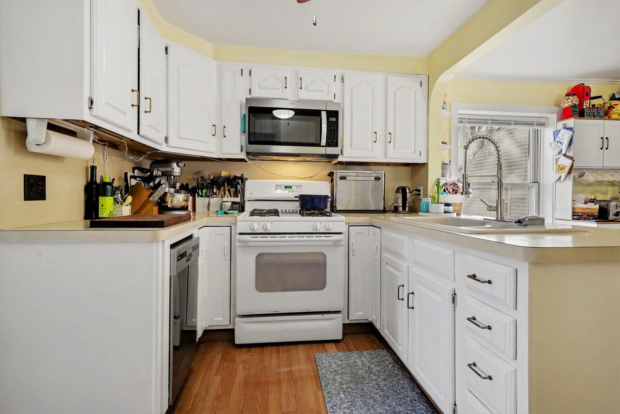 724 Eleanor Street NE Grand Rapids MI 49505