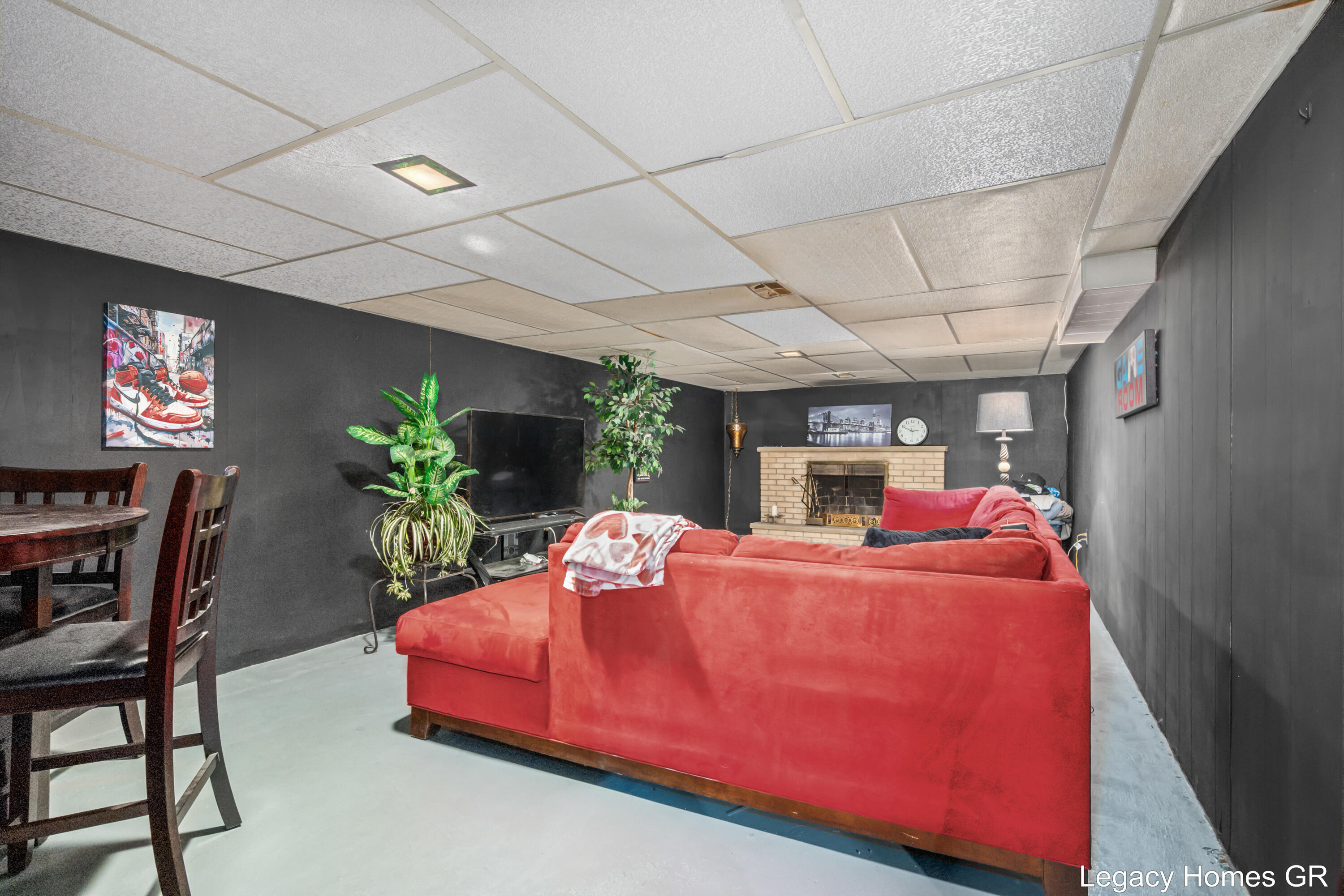 2757 Vassar Drive SE Grand Rapids MI 49506