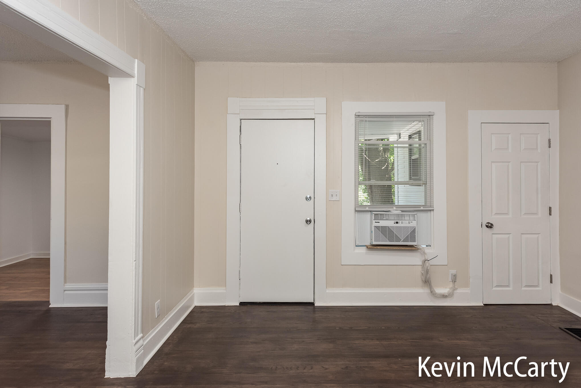 214 Bradford Street NE Grand Rapids MI 49503