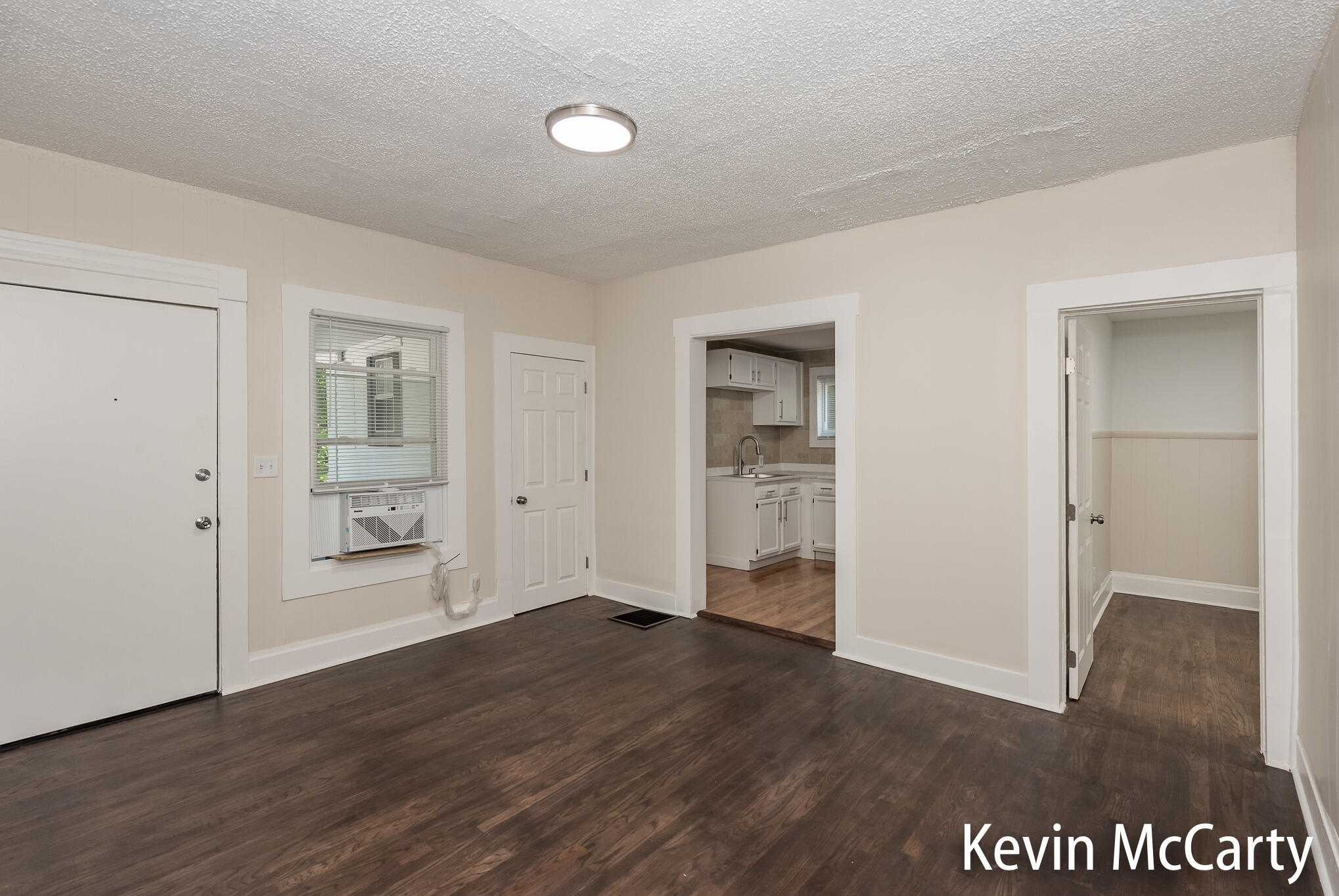 214 Bradford Street NE Grand Rapids MI 49503