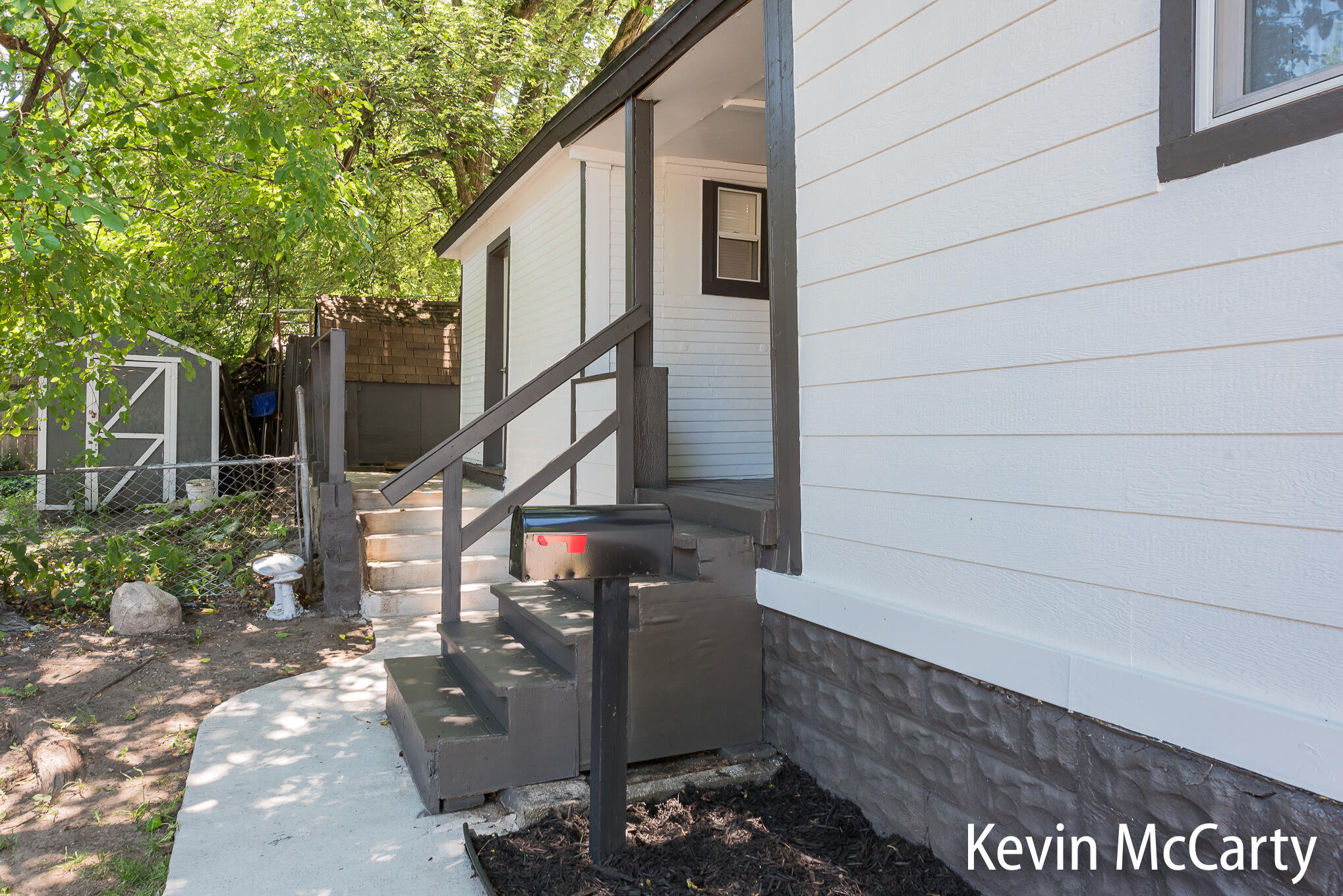 214 Bradford Street NE Grand Rapids MI 49503