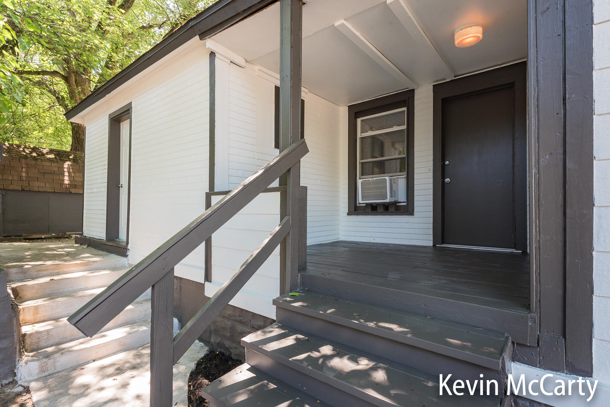 214 Bradford Street NE Grand Rapids MI 49503