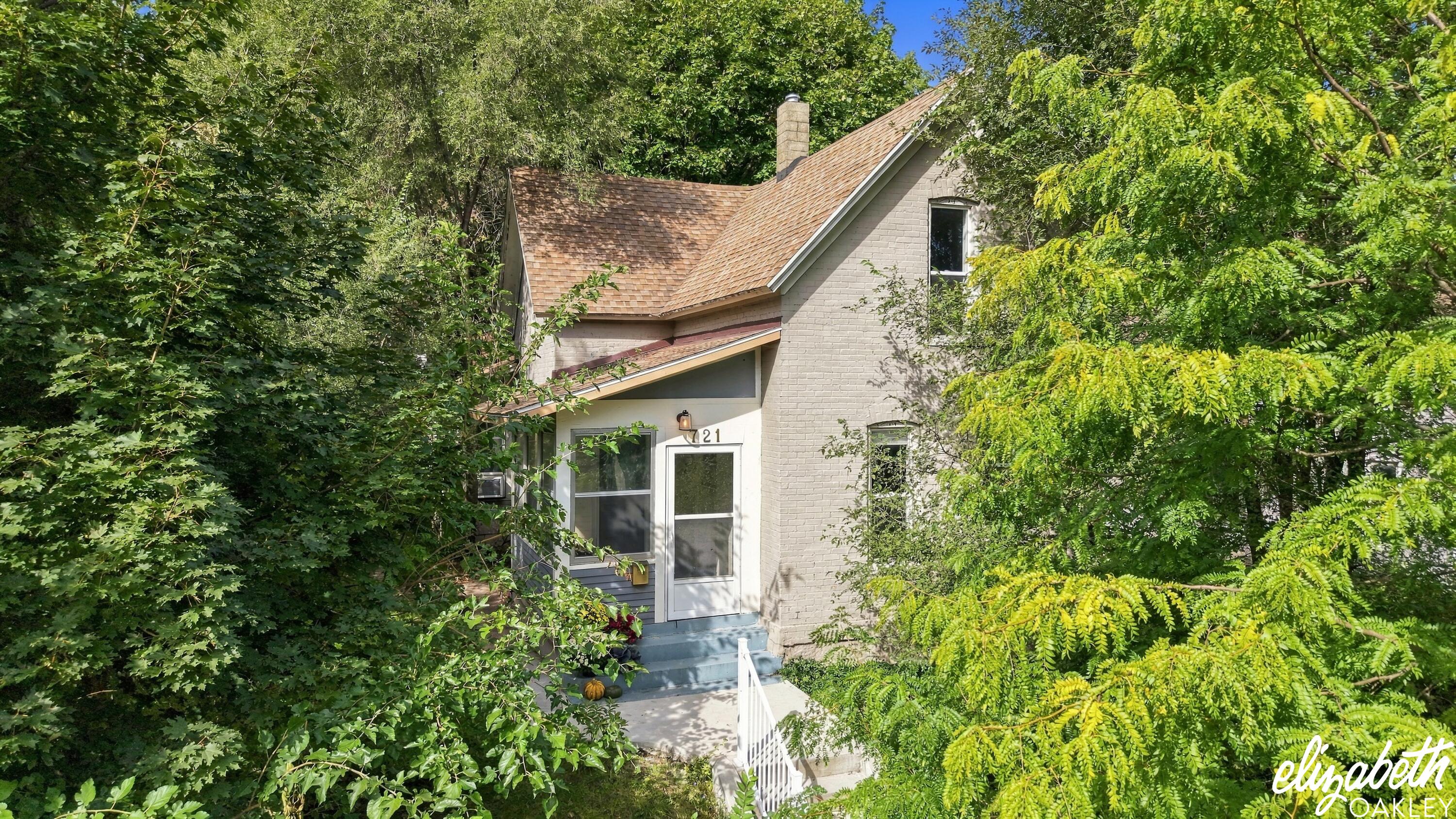 721 Lafayette Avenue NE Grand Rapids MI 49503