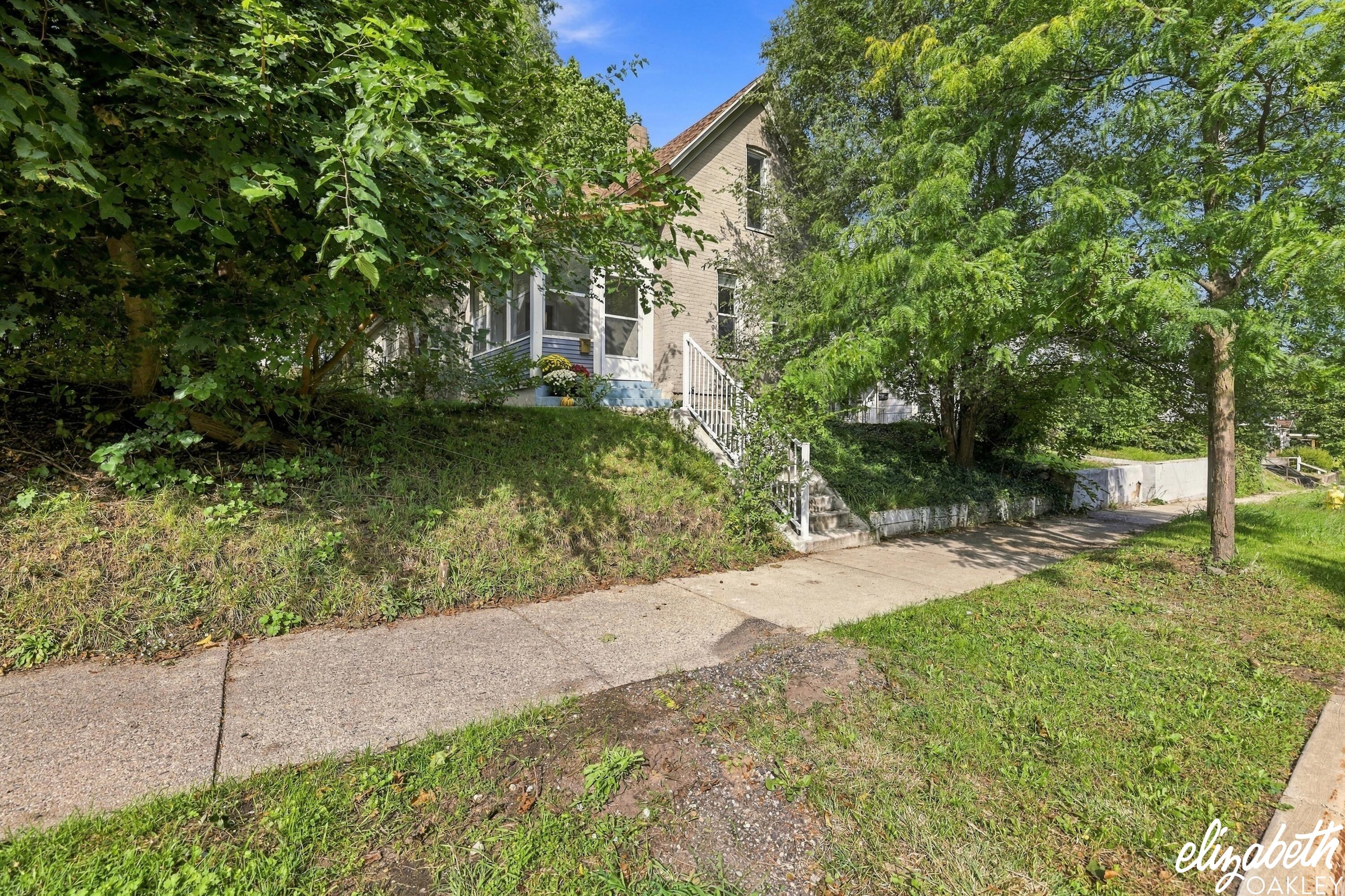 721 Lafayette Avenue NE Grand Rapids MI 49503