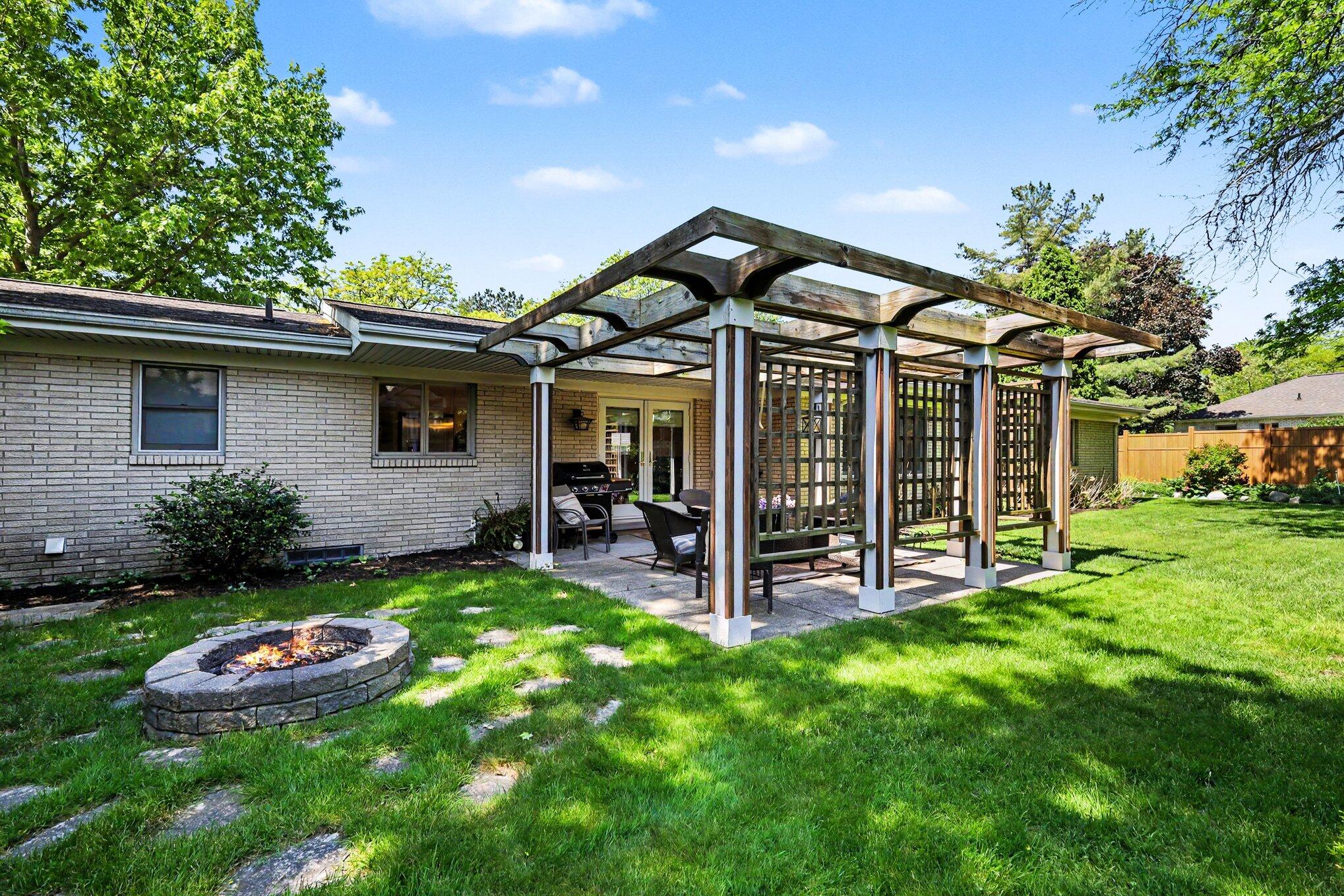 2601 Barfield Drive SE Grand Rapids MI 49546