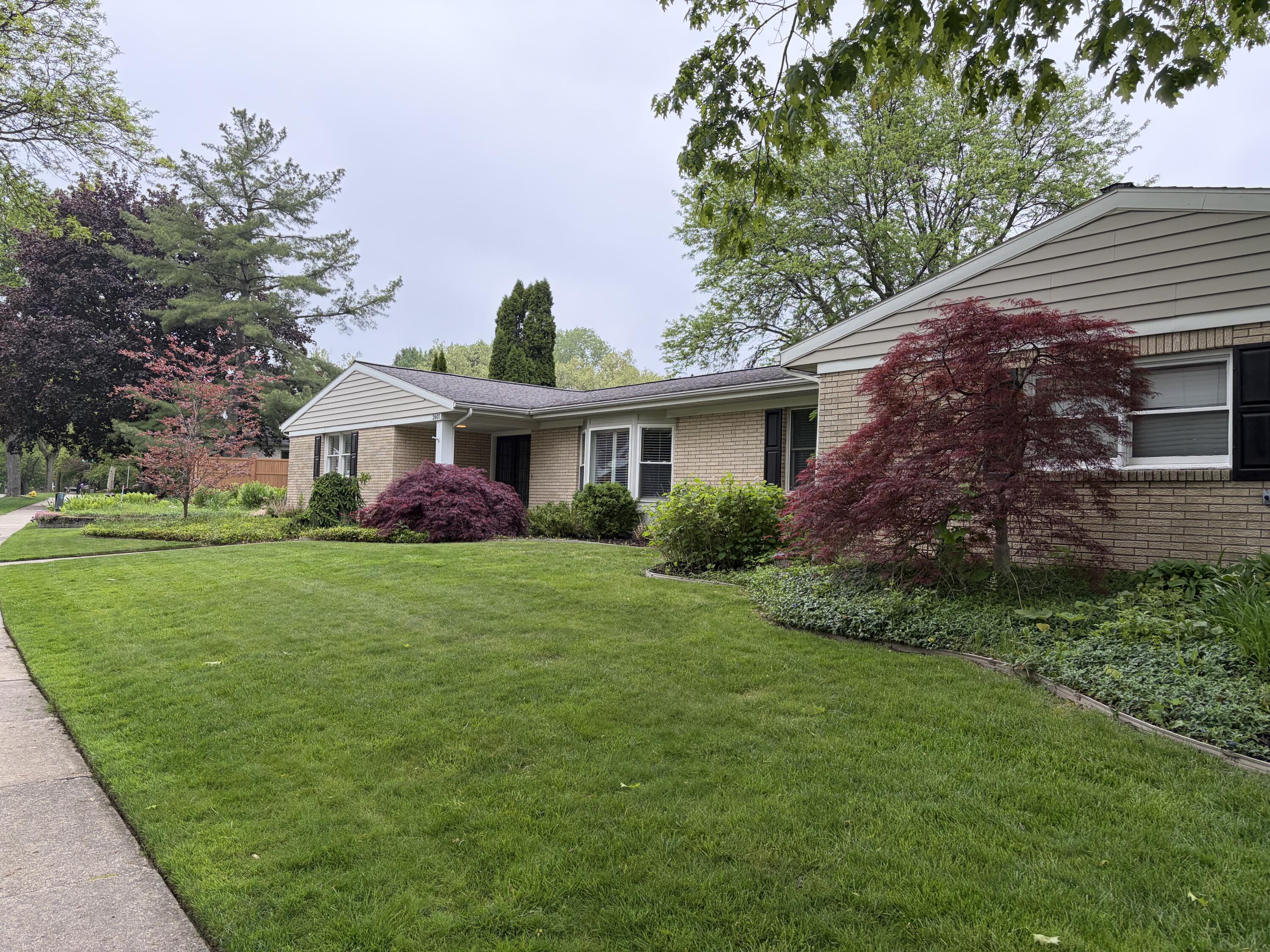 2601 Barfield Drive SE Grand Rapids MI 49546