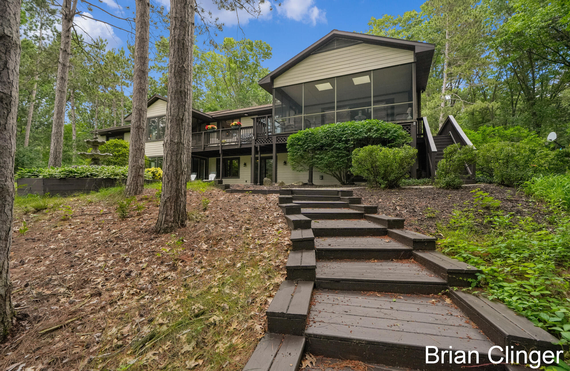 8160 Wilderness Trail NE Ada MI 49301