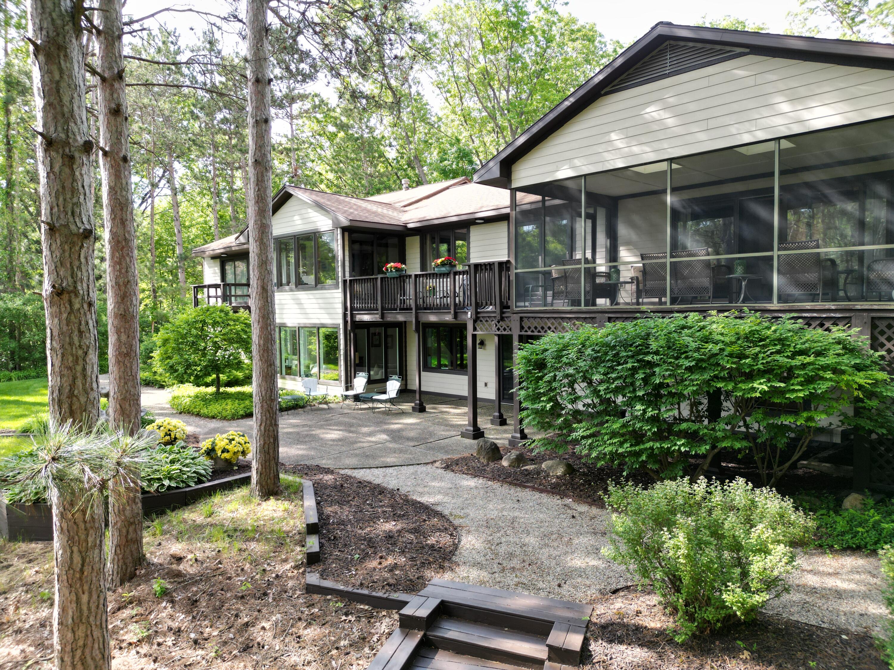 8160 Wilderness Trail NE Ada MI 49301