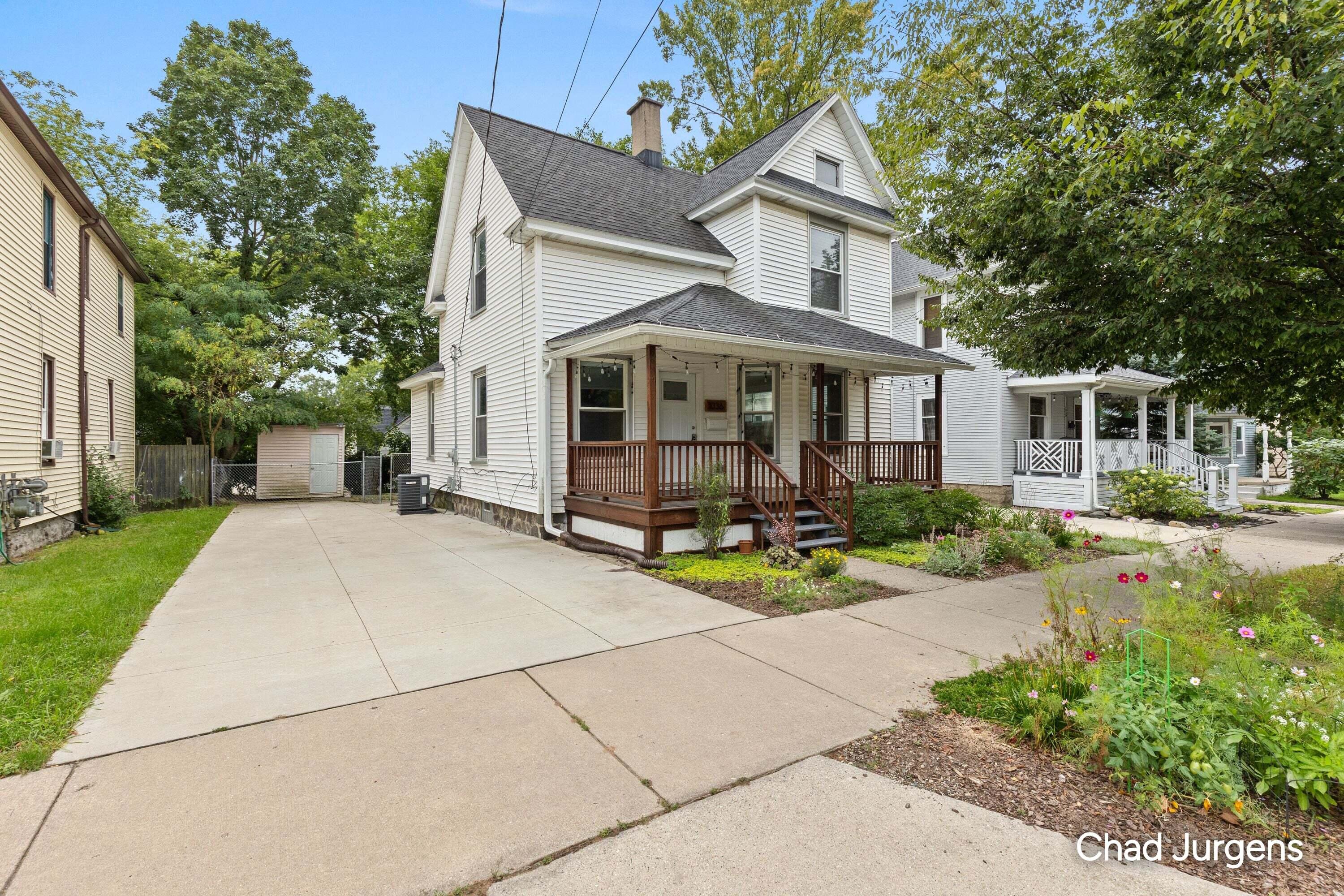 1036 Fairmount Street SE Grand Rapids MI 49506