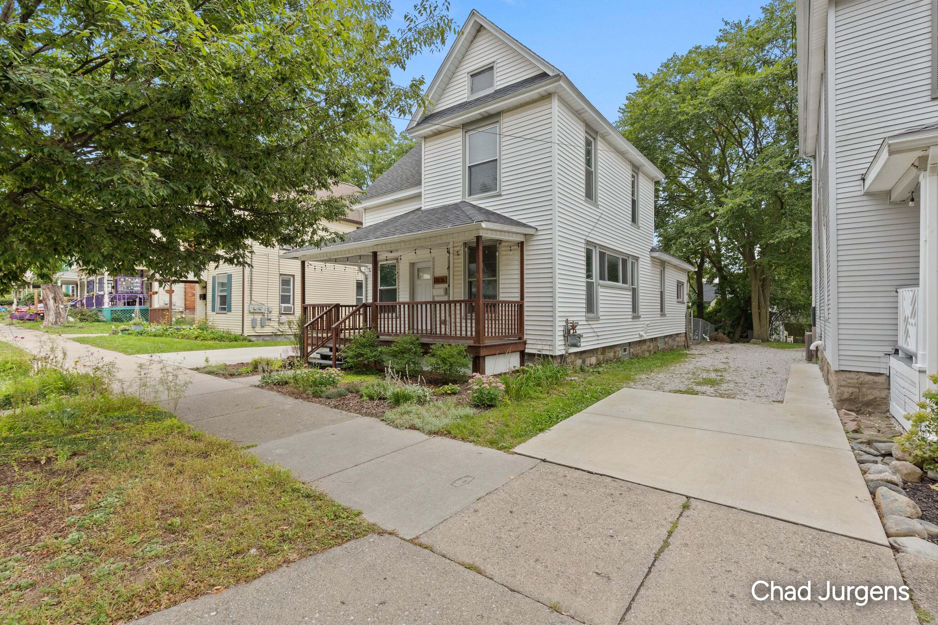 1036 Fairmount Street SE Grand Rapids MI 49506