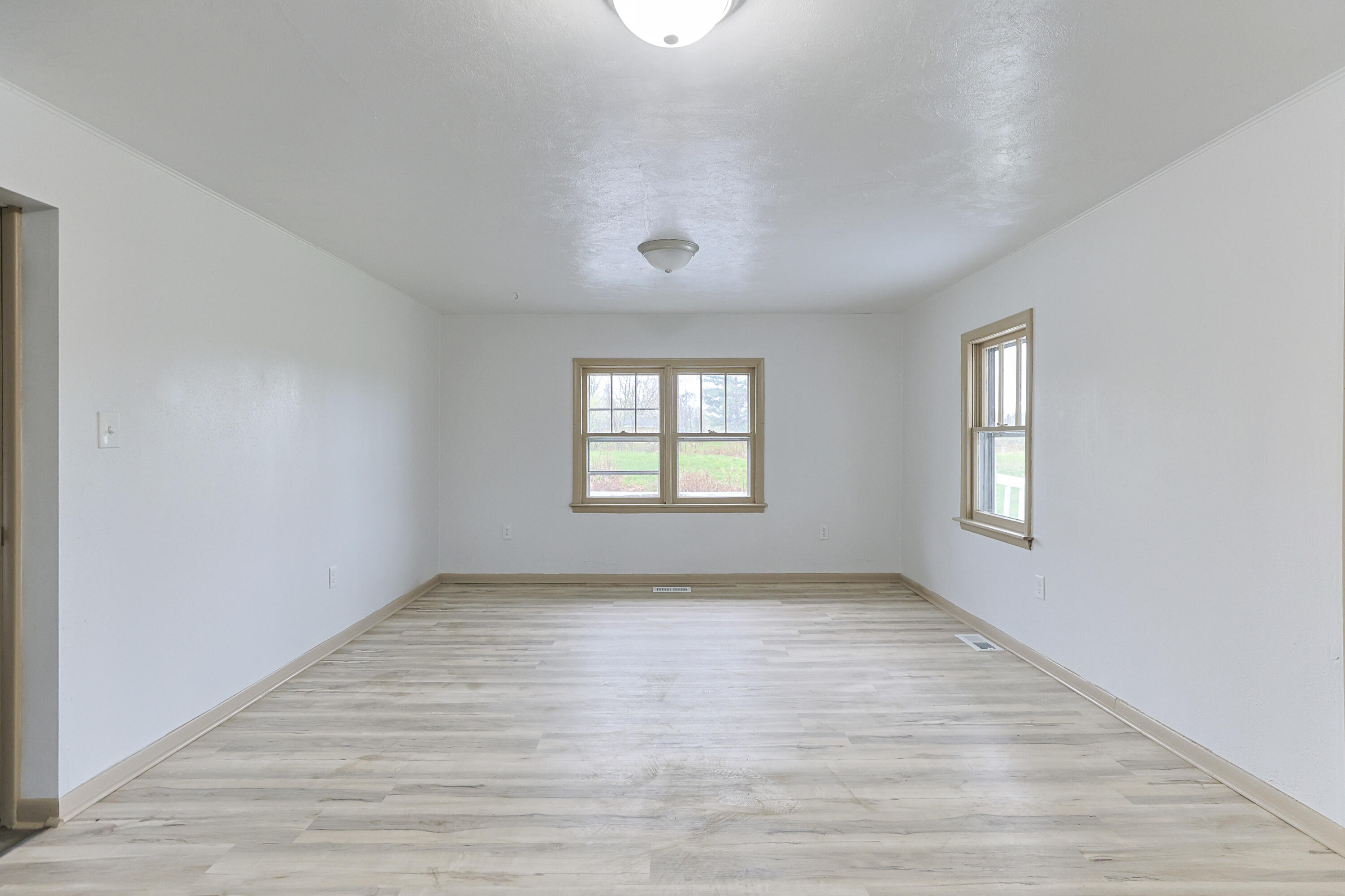 1582 Bakertown Road Buchanan MI 49107