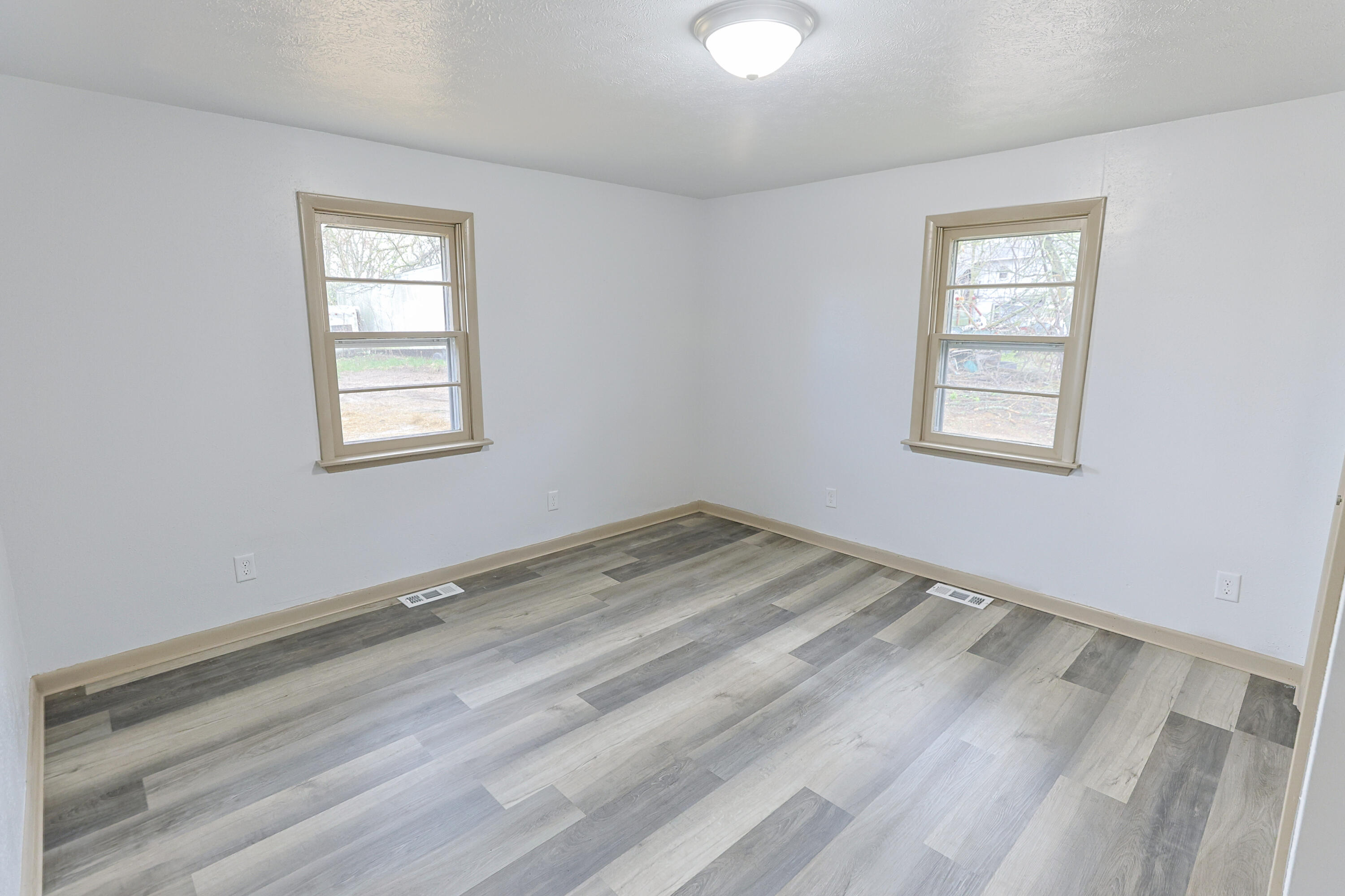 1582 Bakertown Road Buchanan MI 49107