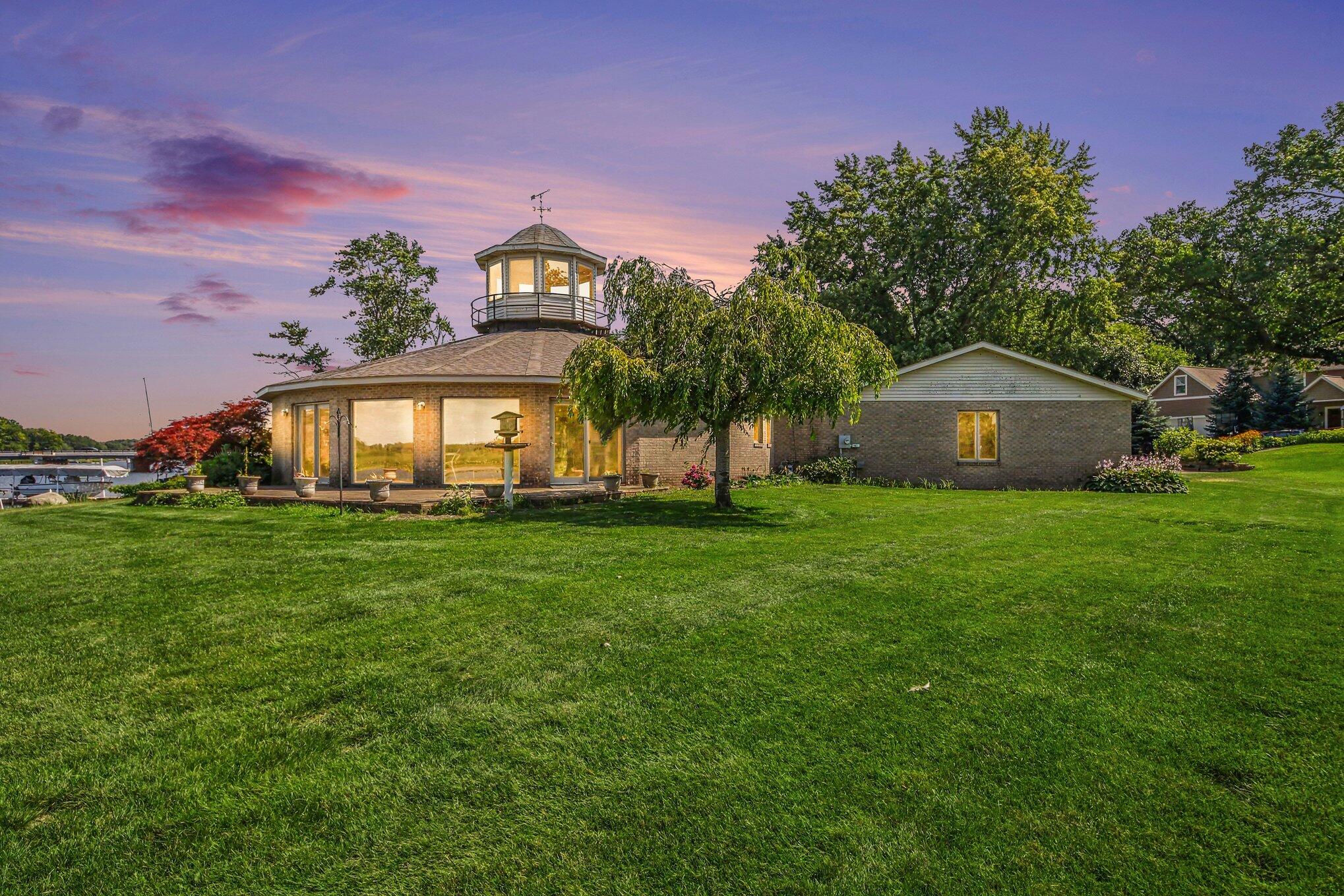 14418 Ott Lane Grand Haven MI 49417