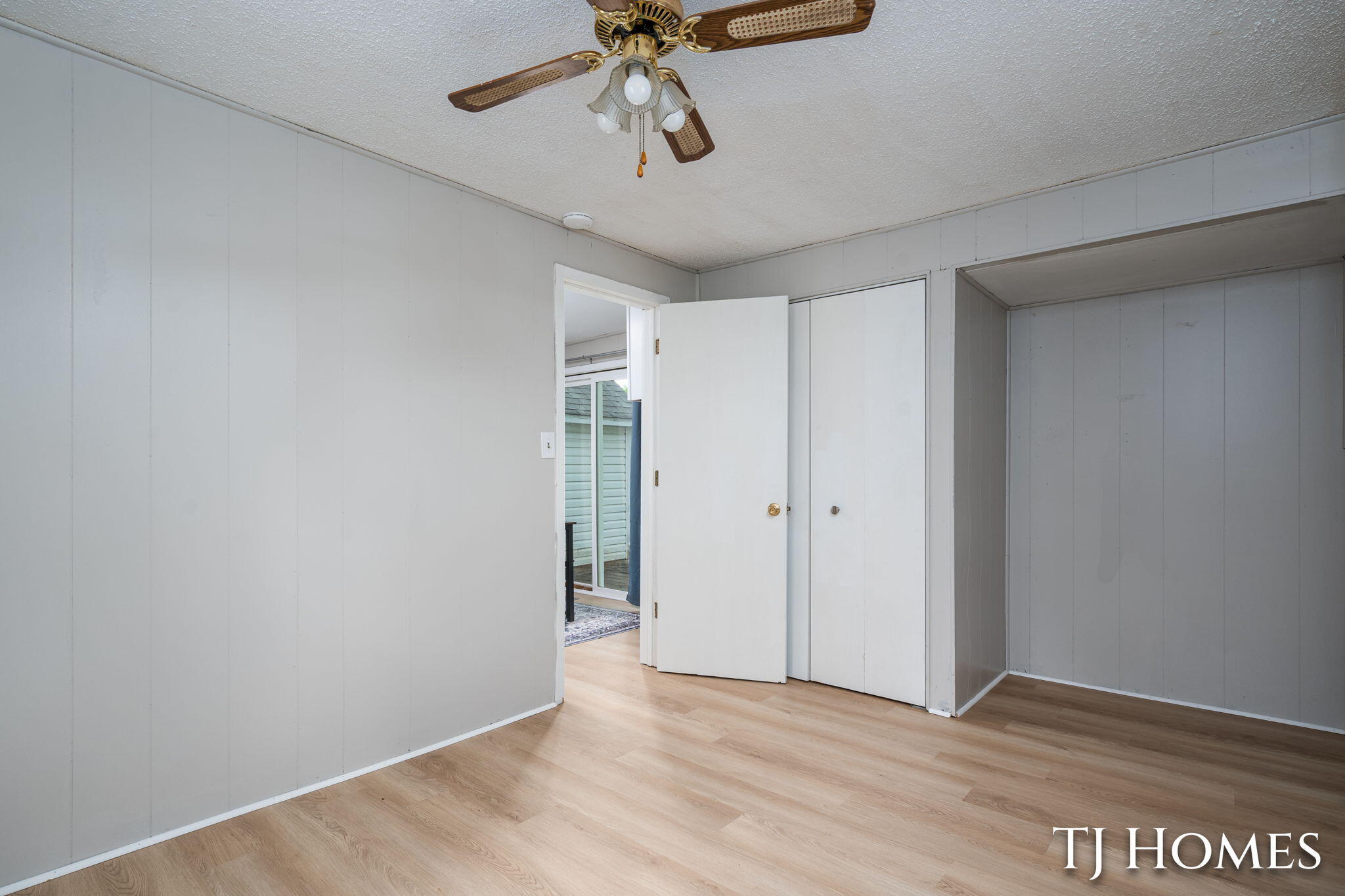 423 Collins Avenue Muskegon MI 49444