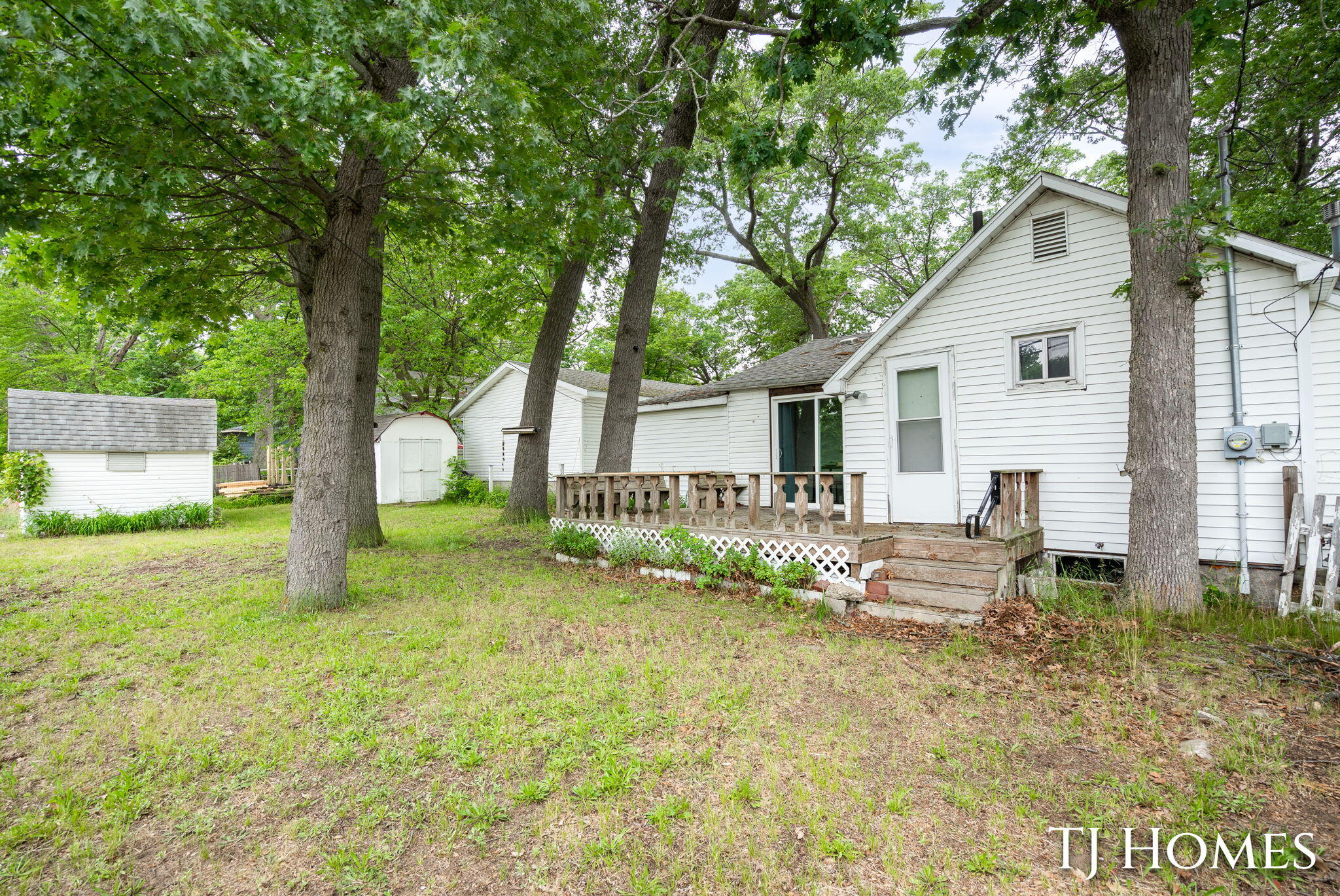 423 Collins Avenue Muskegon MI 49444