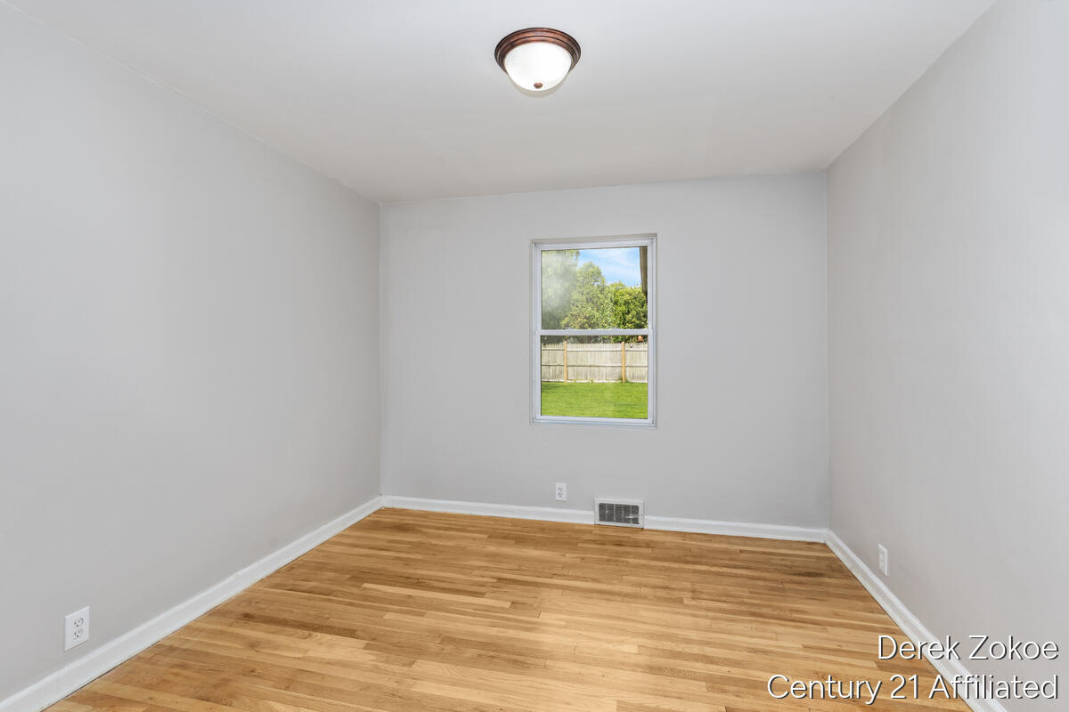 613 Shawmut Boulevard NW Grand Rapids MI 49504