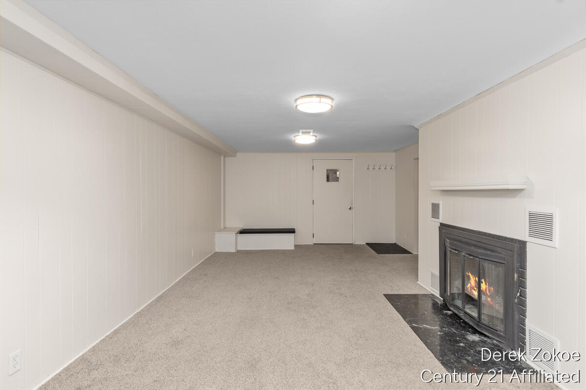 613 Shawmut Boulevard NW Grand Rapids MI 49504