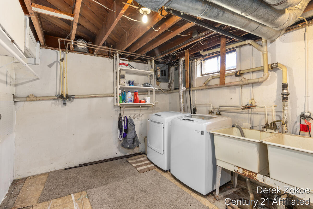 613 Shawmut Boulevard NW Grand Rapids MI 49504