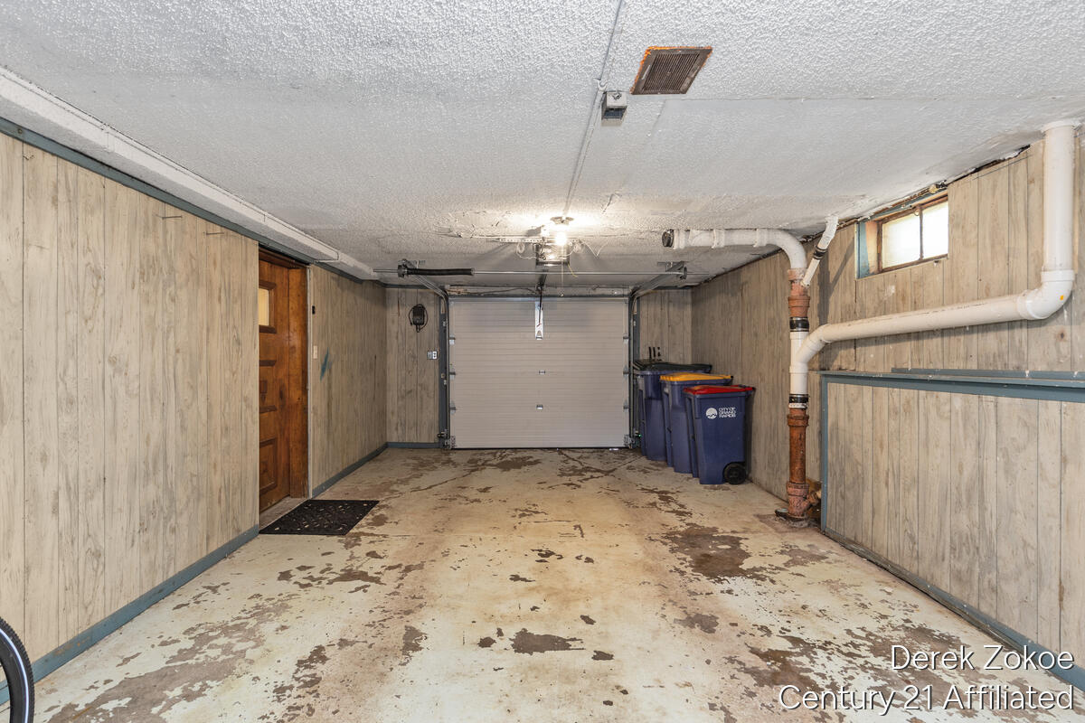 613 Shawmut Boulevard NW Grand Rapids MI 49504