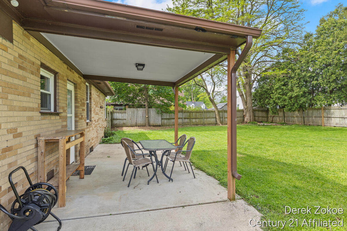 613 Shawmut Boulevard NW Grand Rapids MI 49504
