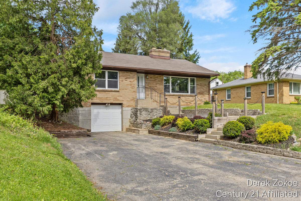 613 Shawmut Boulevard NW Grand Rapids MI 49504