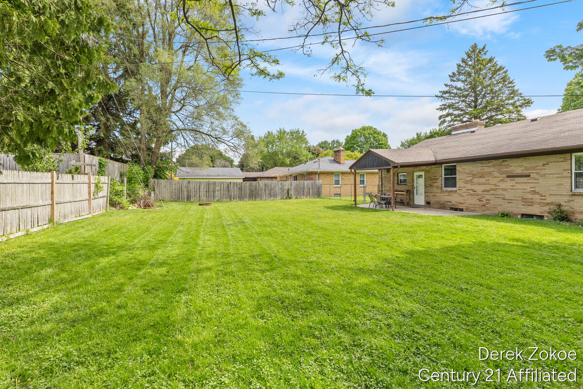 613 Shawmut Boulevard NW Grand Rapids MI 49504
