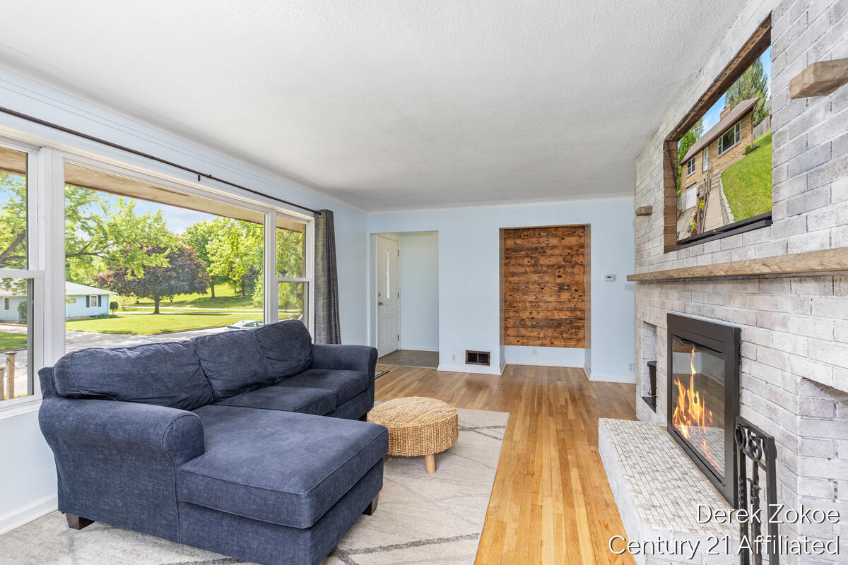 613 Shawmut Boulevard NW Grand Rapids MI 49504