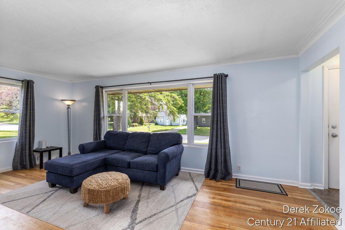 613 Shawmut Boulevard NW Grand Rapids MI 49504