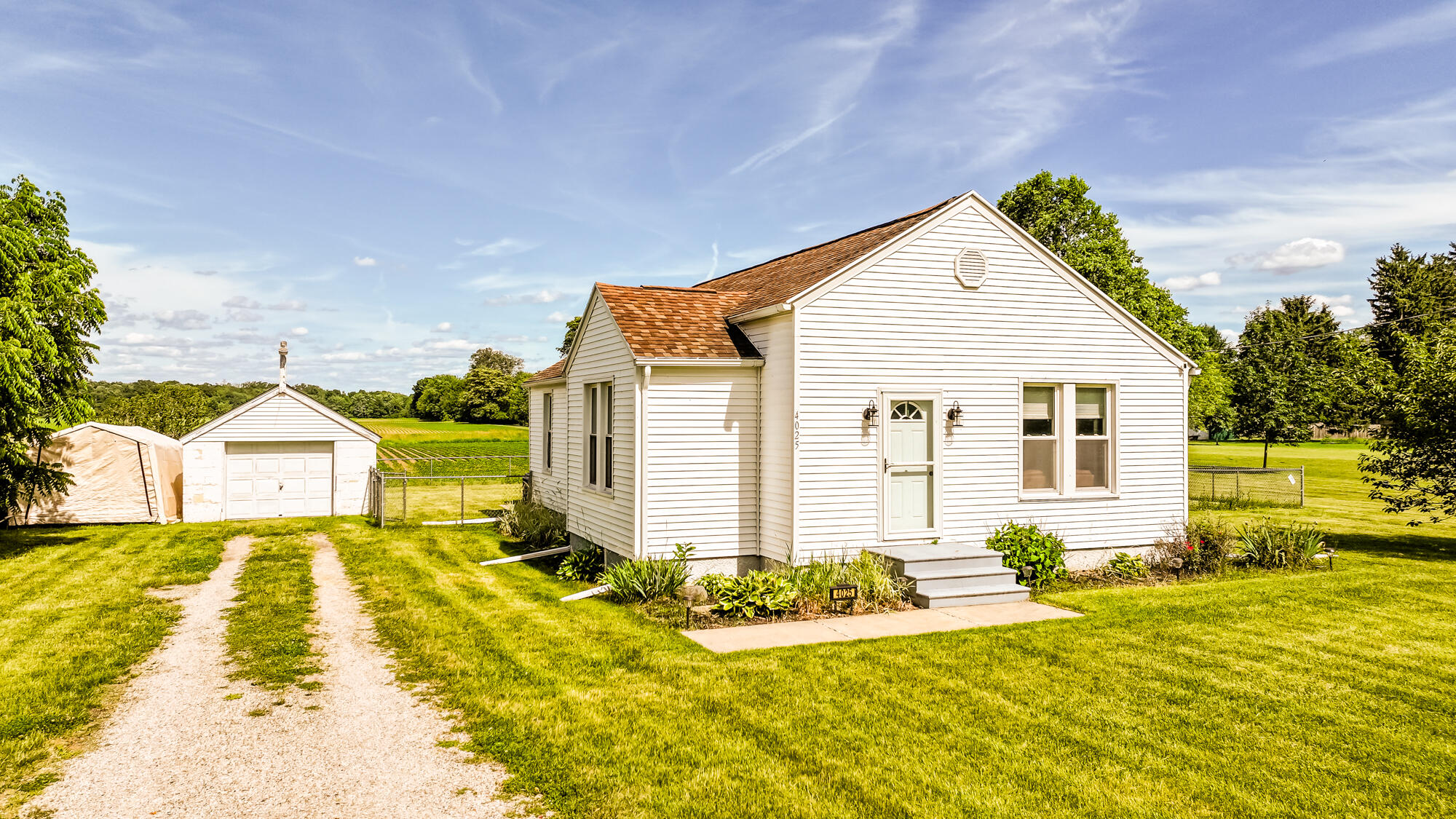 4025 River Road Sodus MI 49126