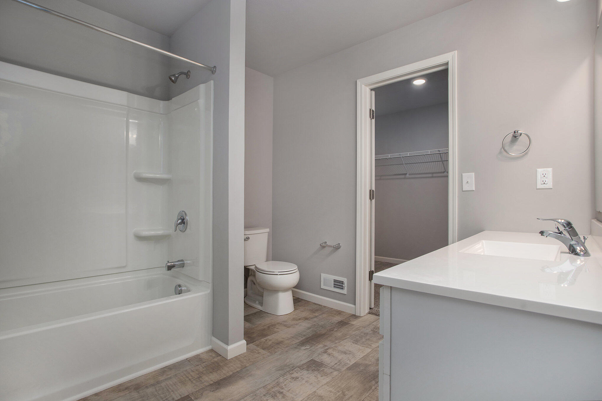 610 Manorwood Circle Benton Harbor MI 49022