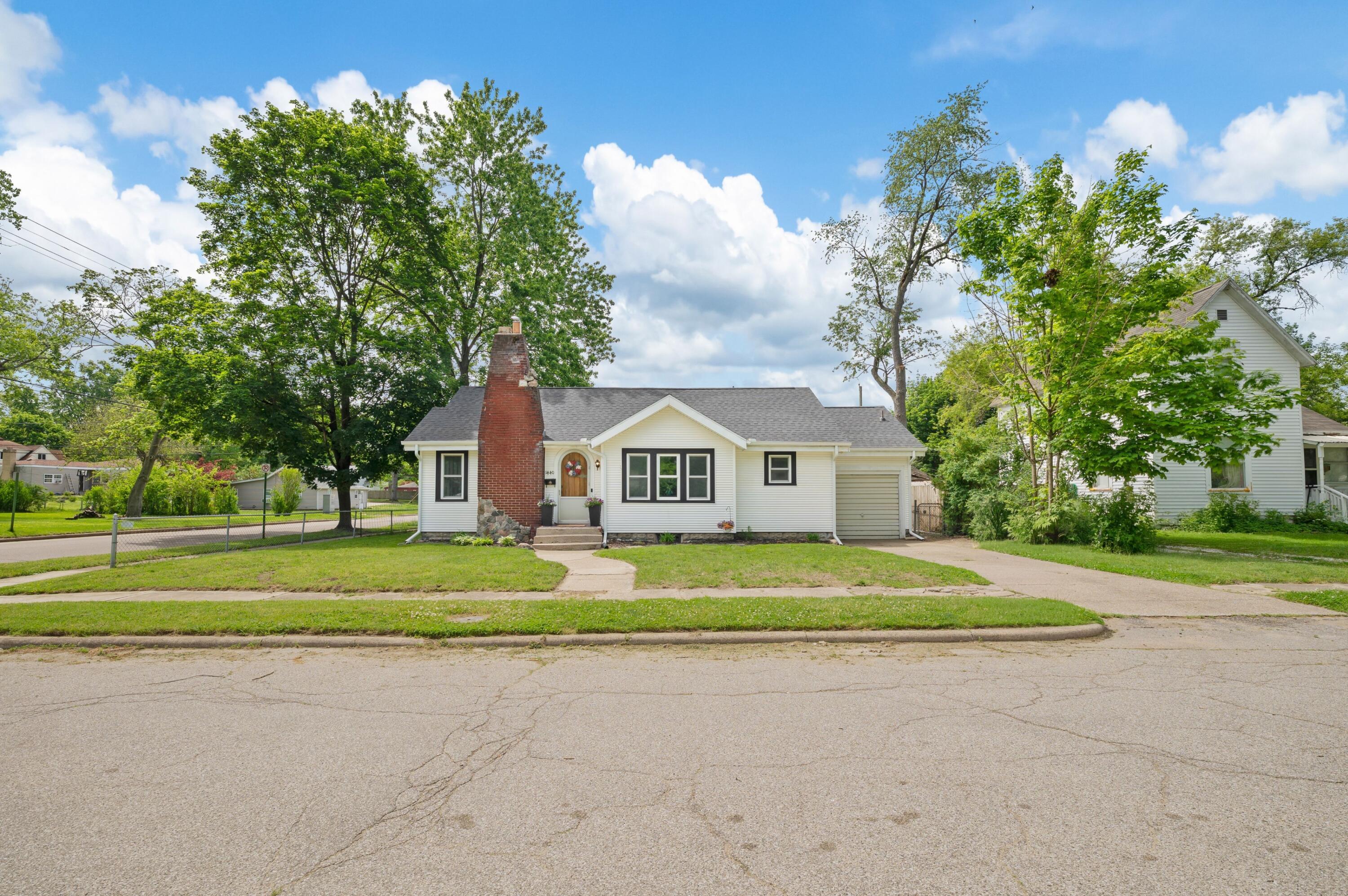 1440 Hickory Street Niles MI 49120