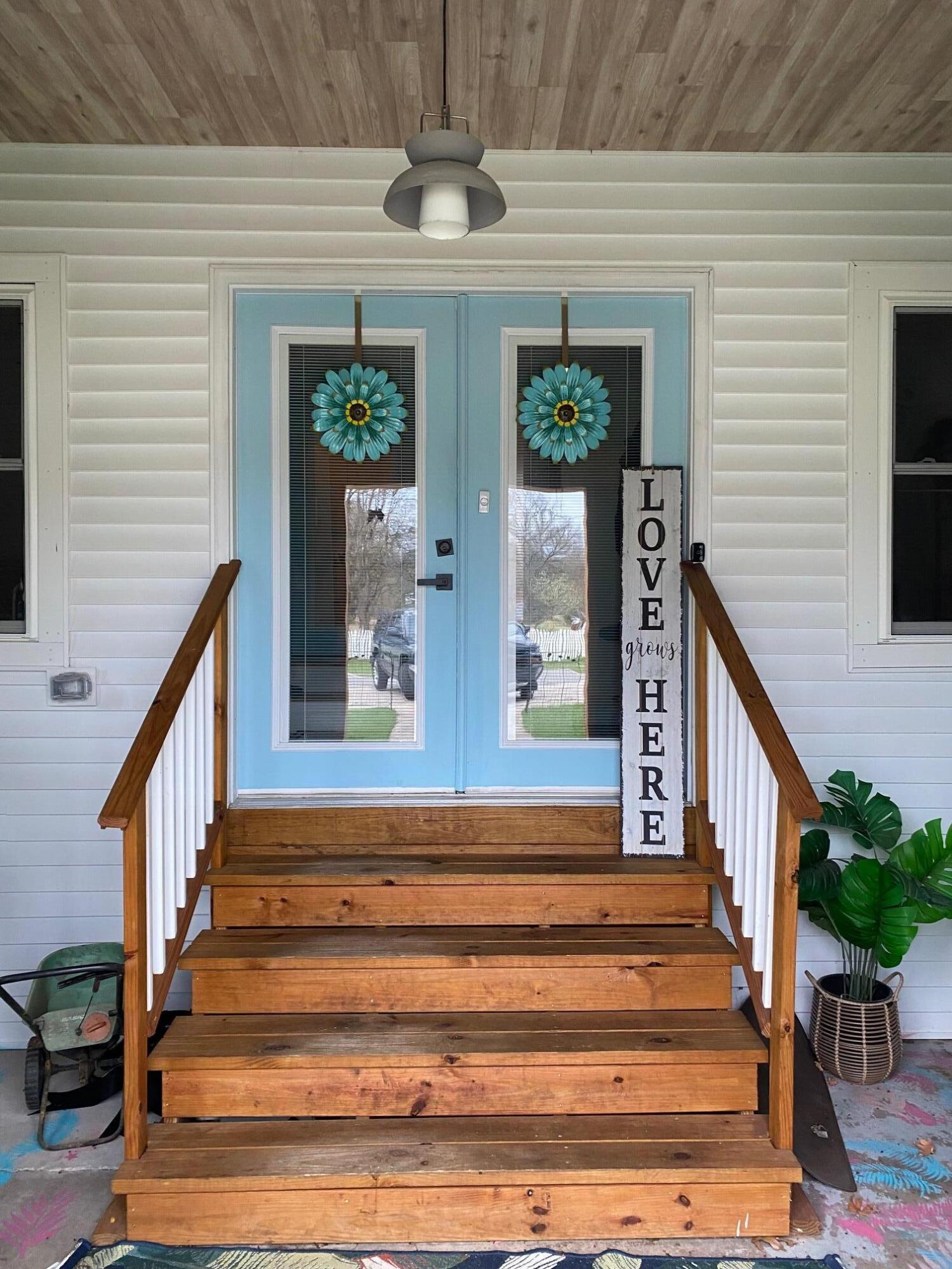 1342 S Parkway Street Muskegon MI 49442