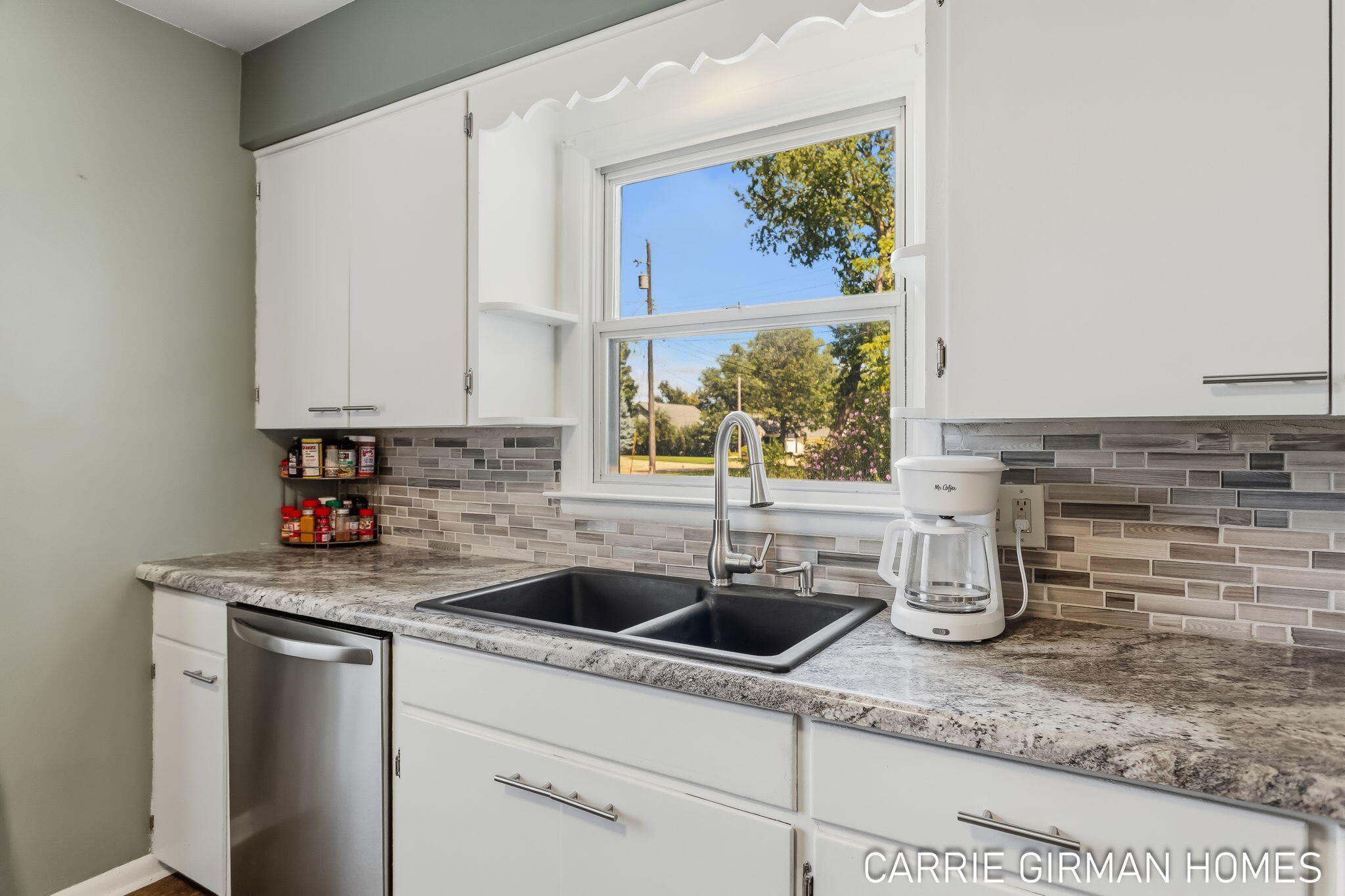 918 Paw Paw Drive Holland MI 49423