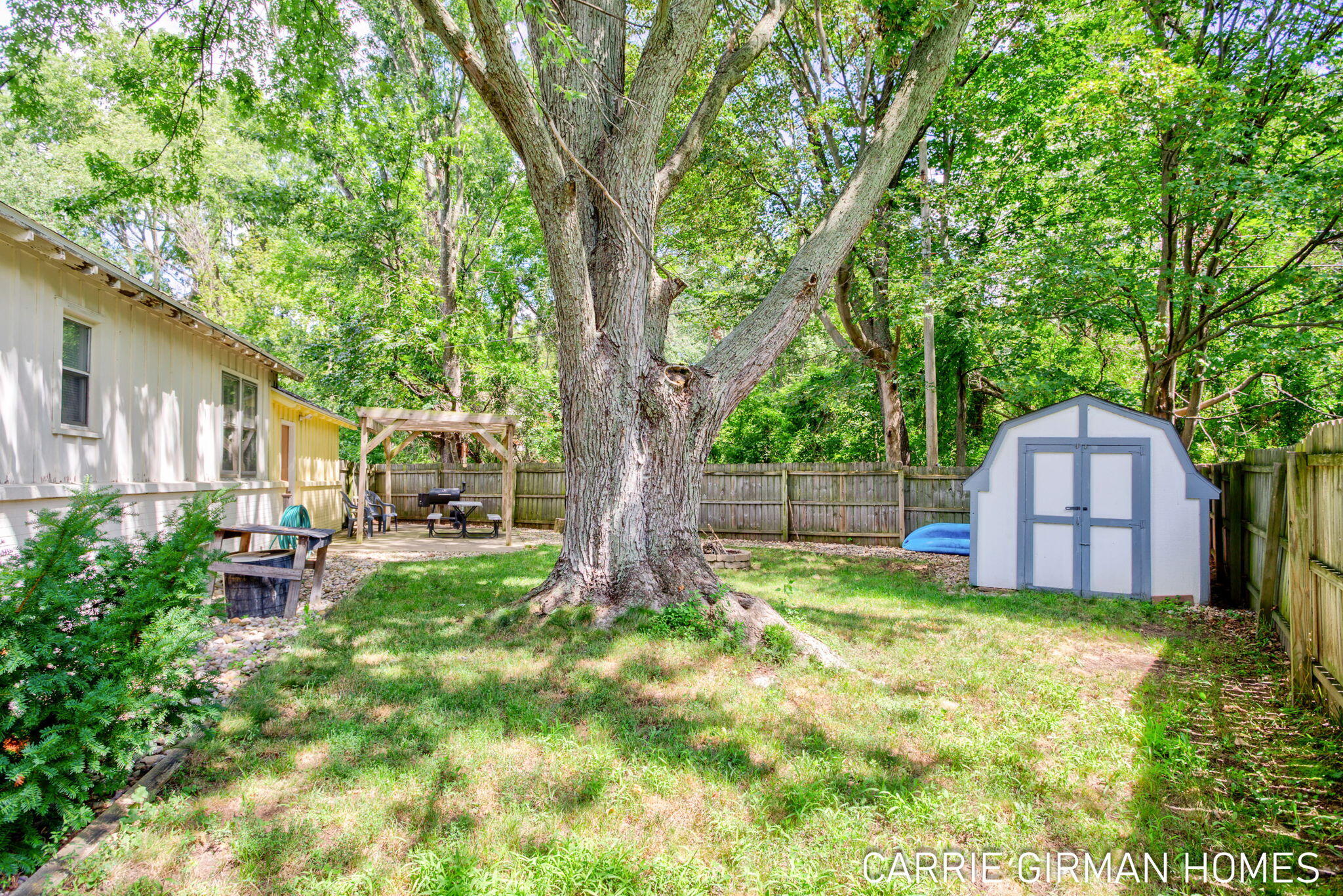 918 Paw Paw Drive Holland MI 49423