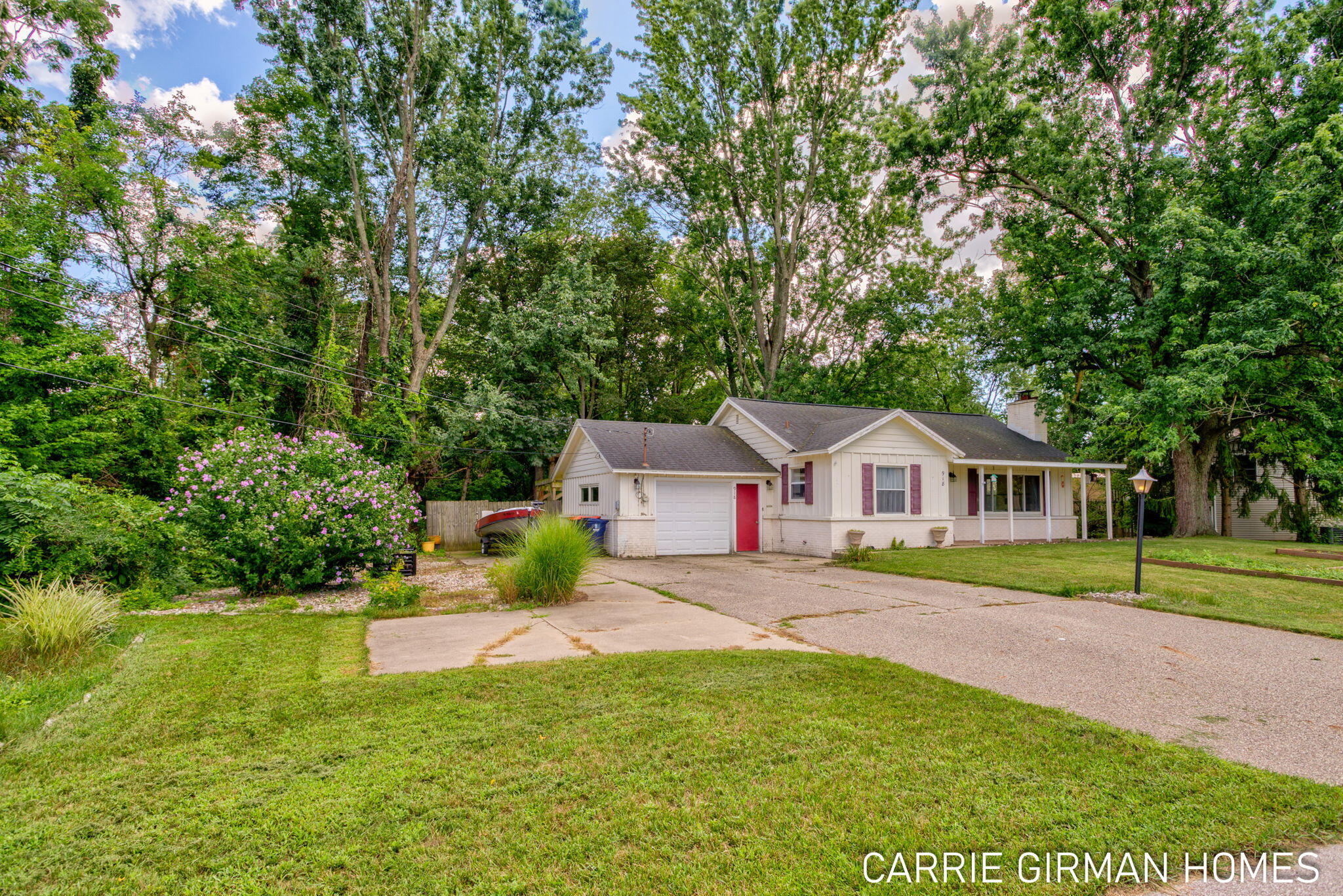 918 Paw Paw Drive Holland MI 49423