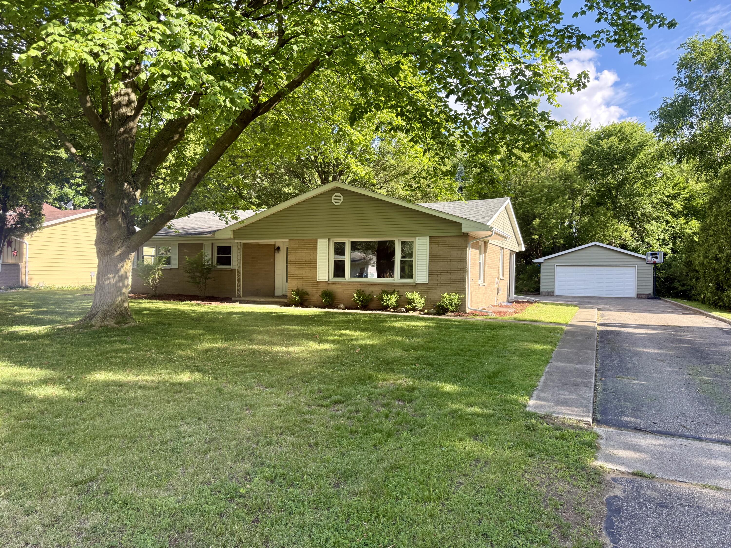 3918 Andora Avenue Kalamazoo MI 49006