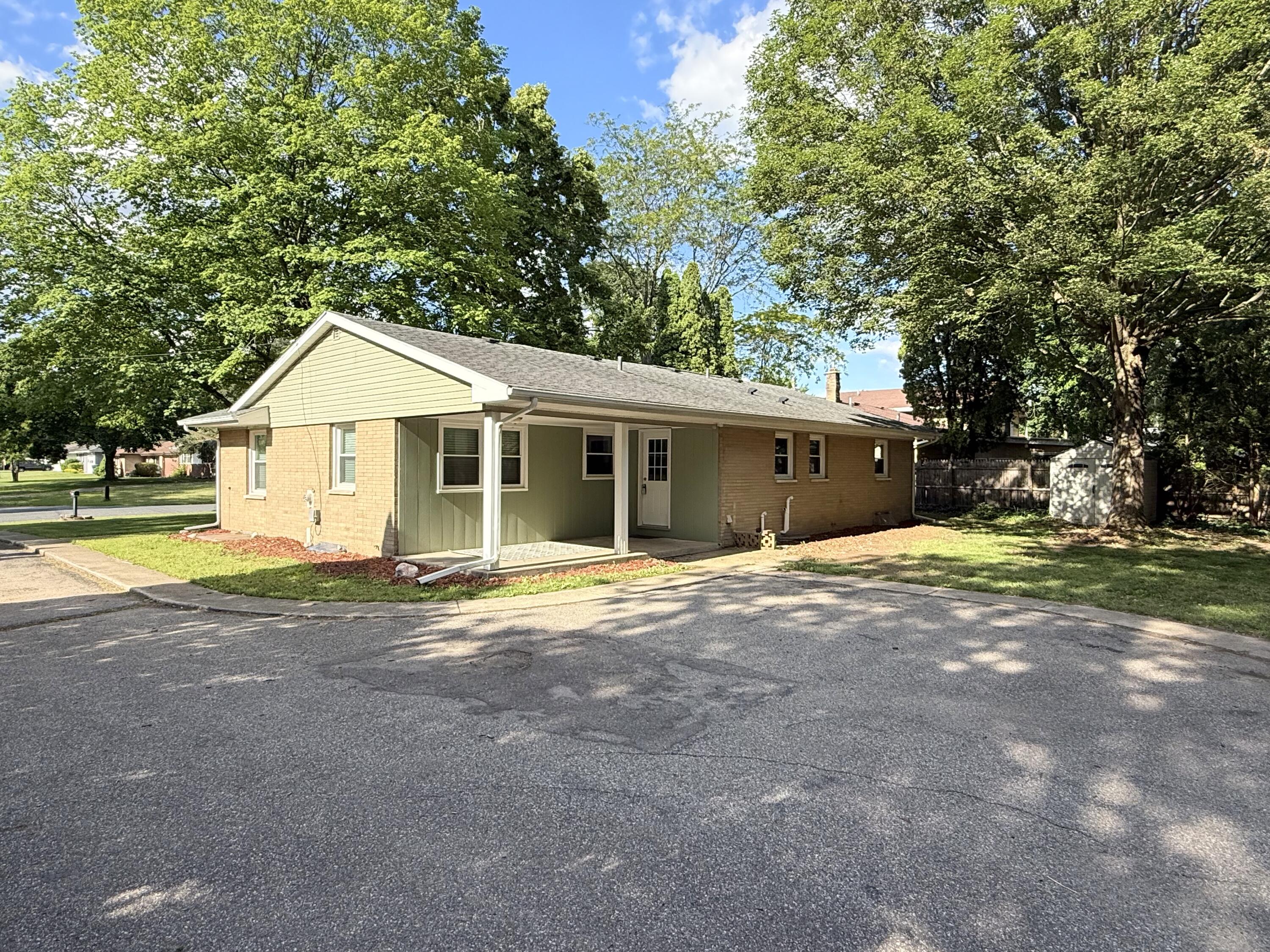 3918 Andora Avenue Kalamazoo MI 49006