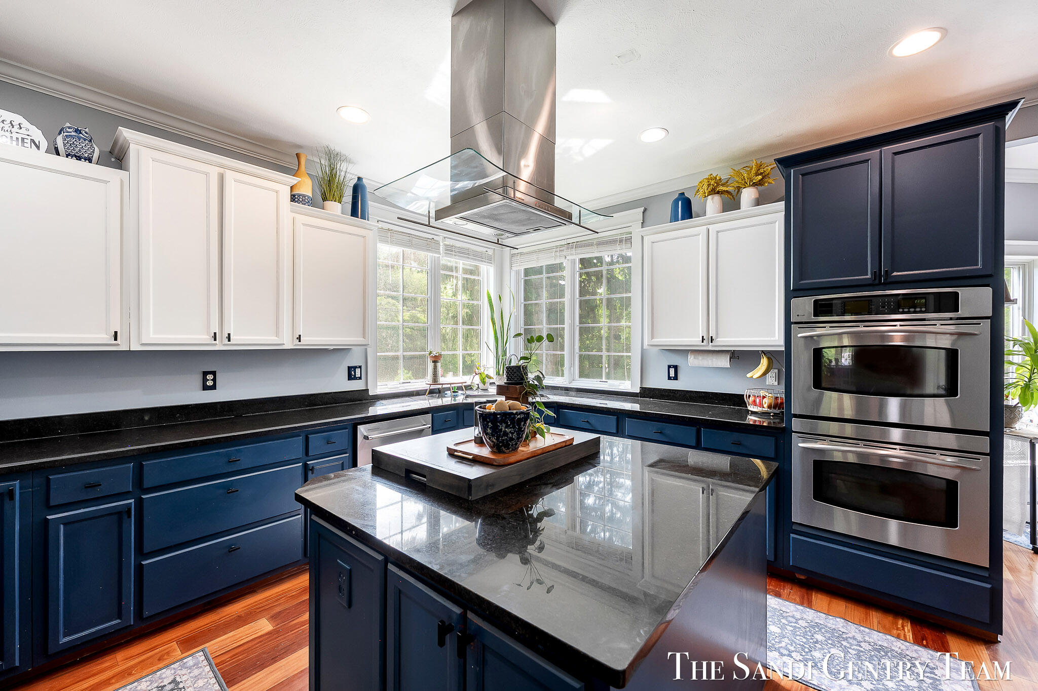 17 Boulder Drive Norton Shores MI 49444