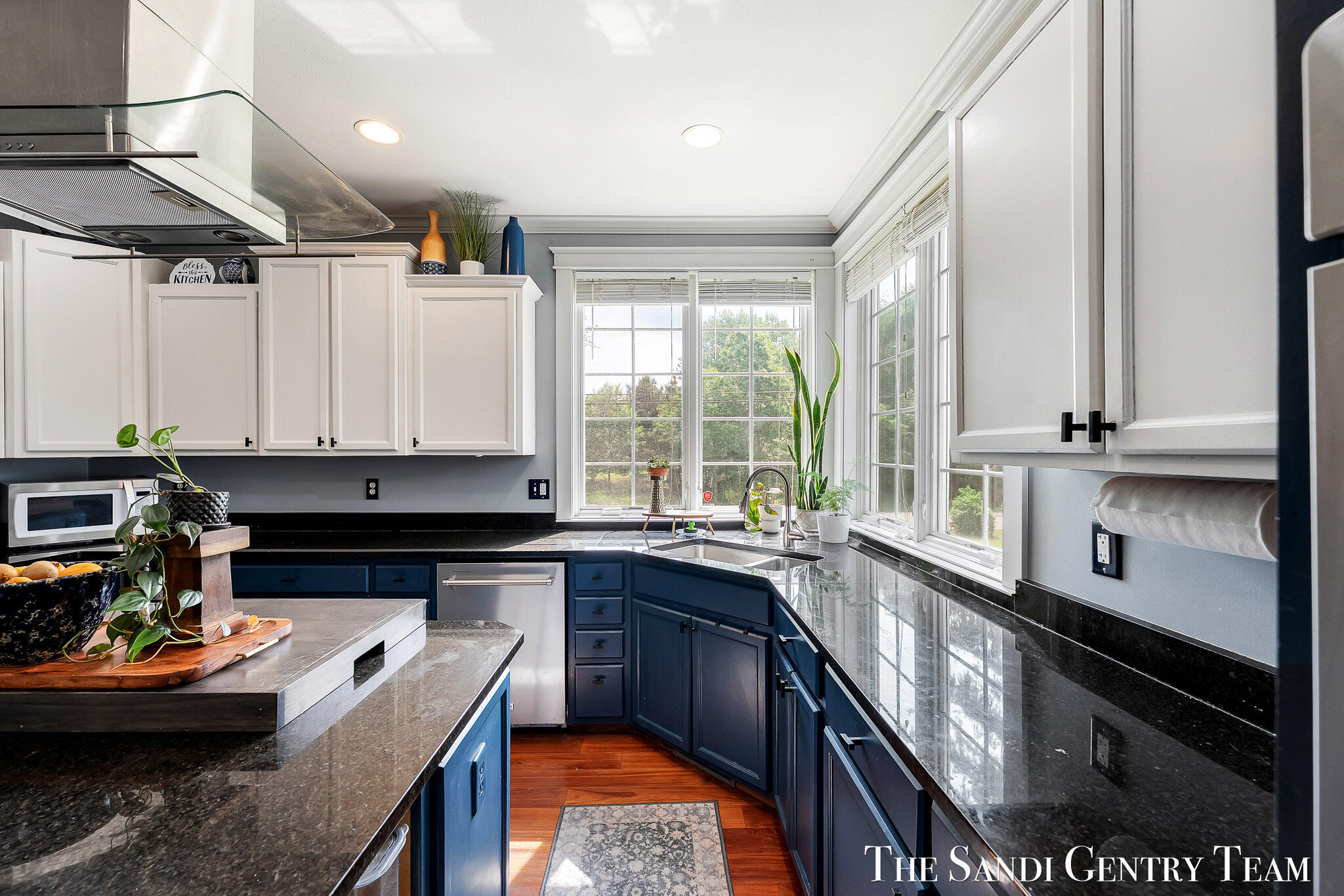 17 Boulder Drive Norton Shores MI 49444