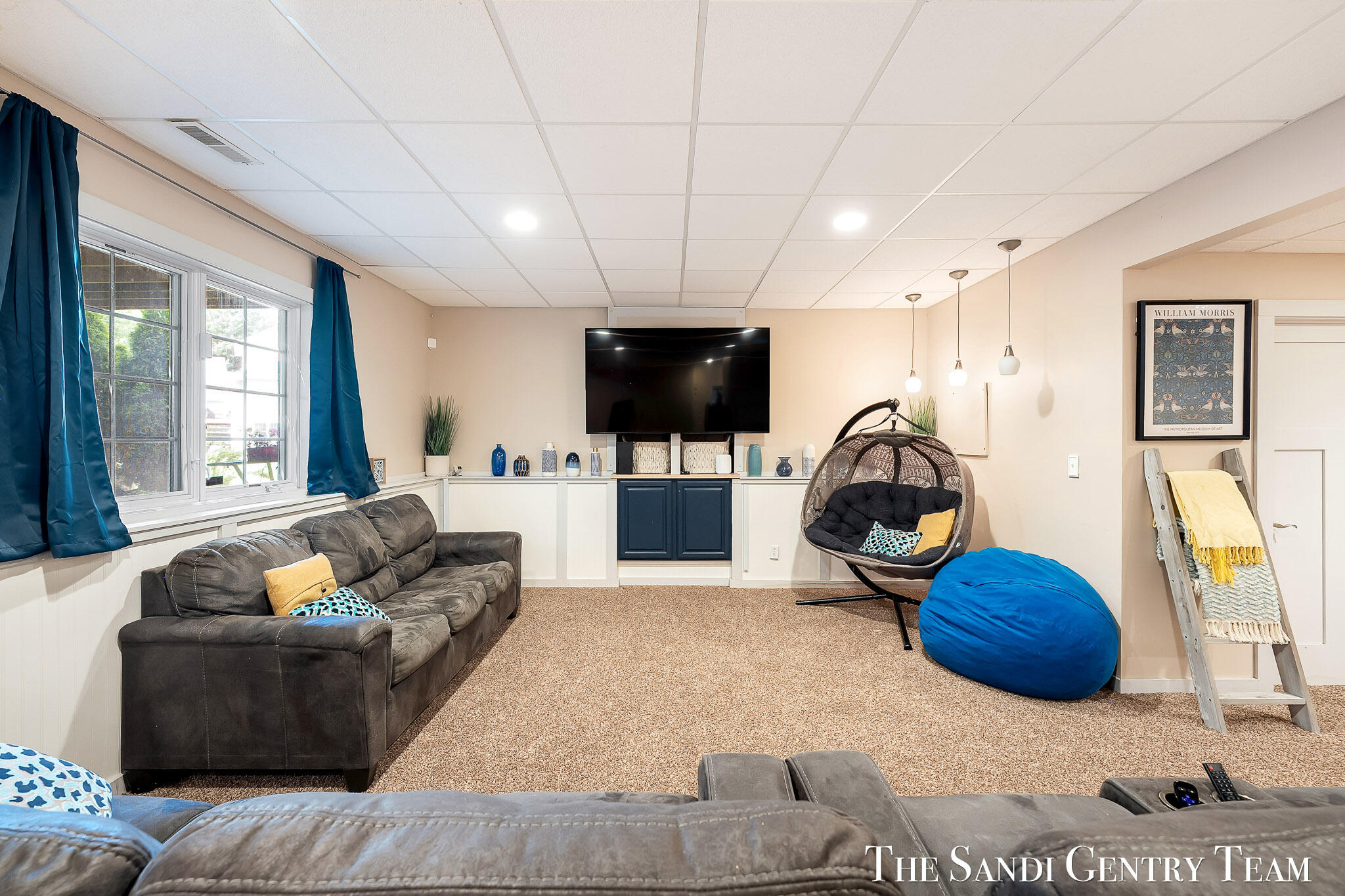 17 Boulder Drive Norton Shores MI 49444