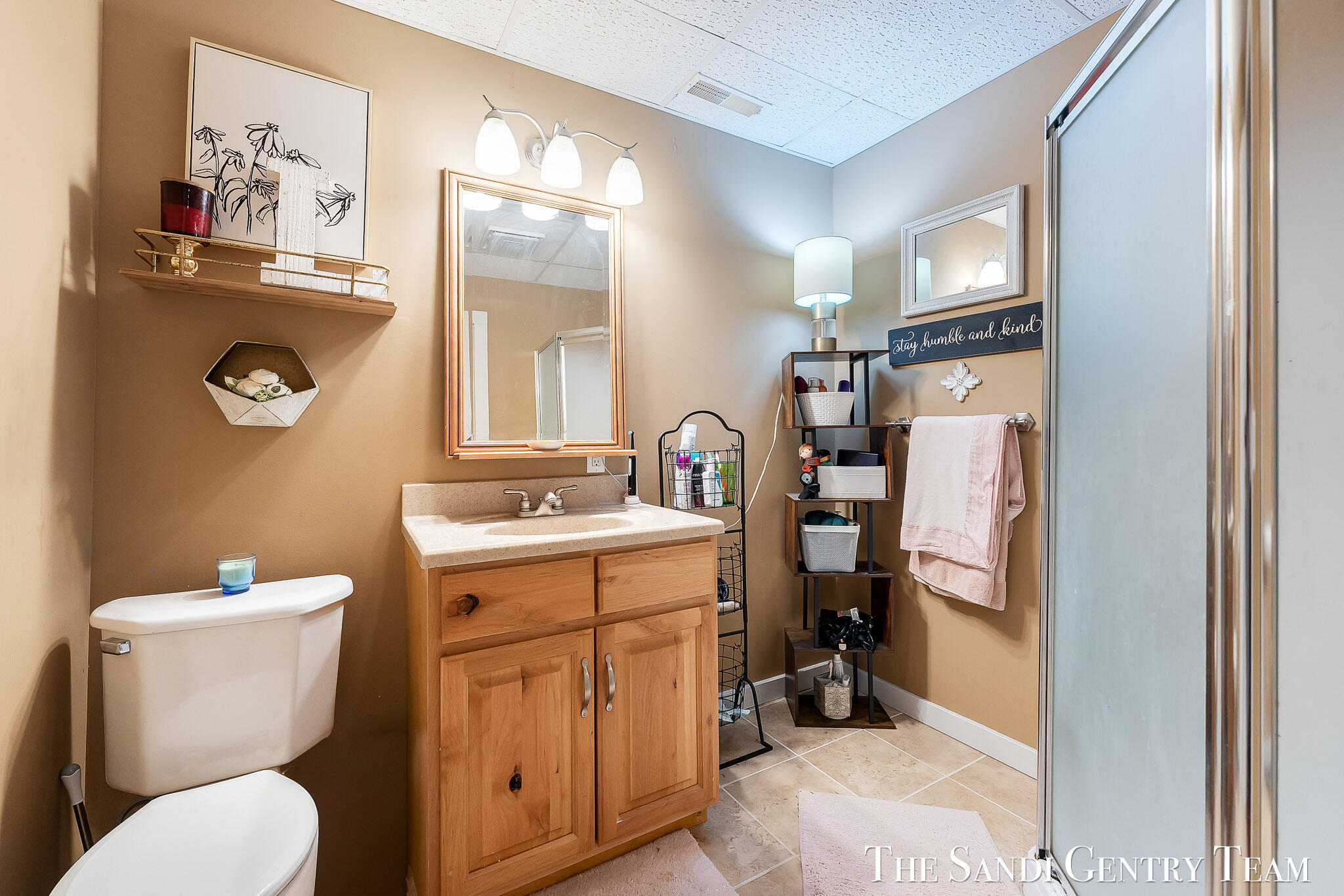 17 Boulder Drive Norton Shores MI 49444