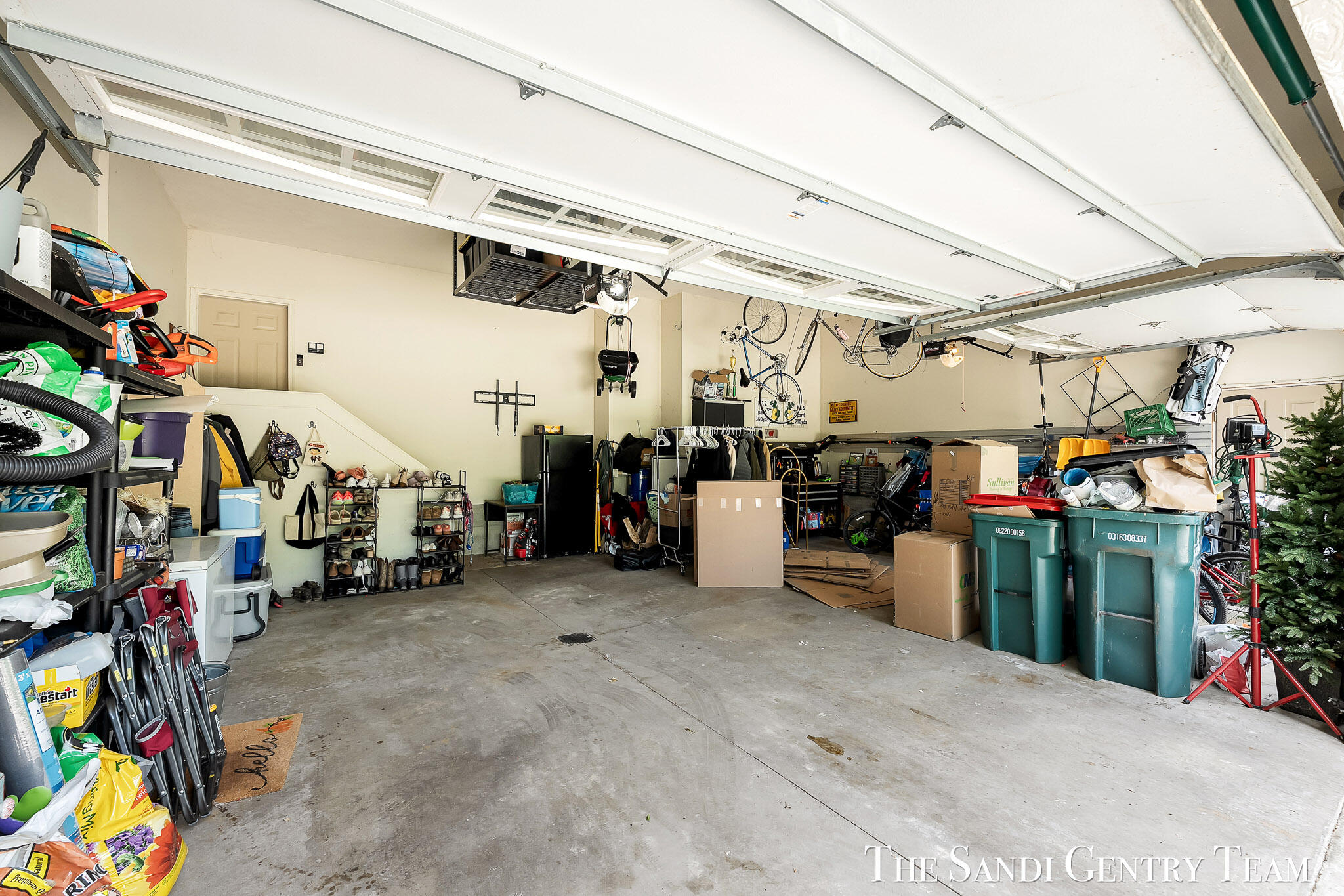 17 Boulder Drive Norton Shores MI 49444