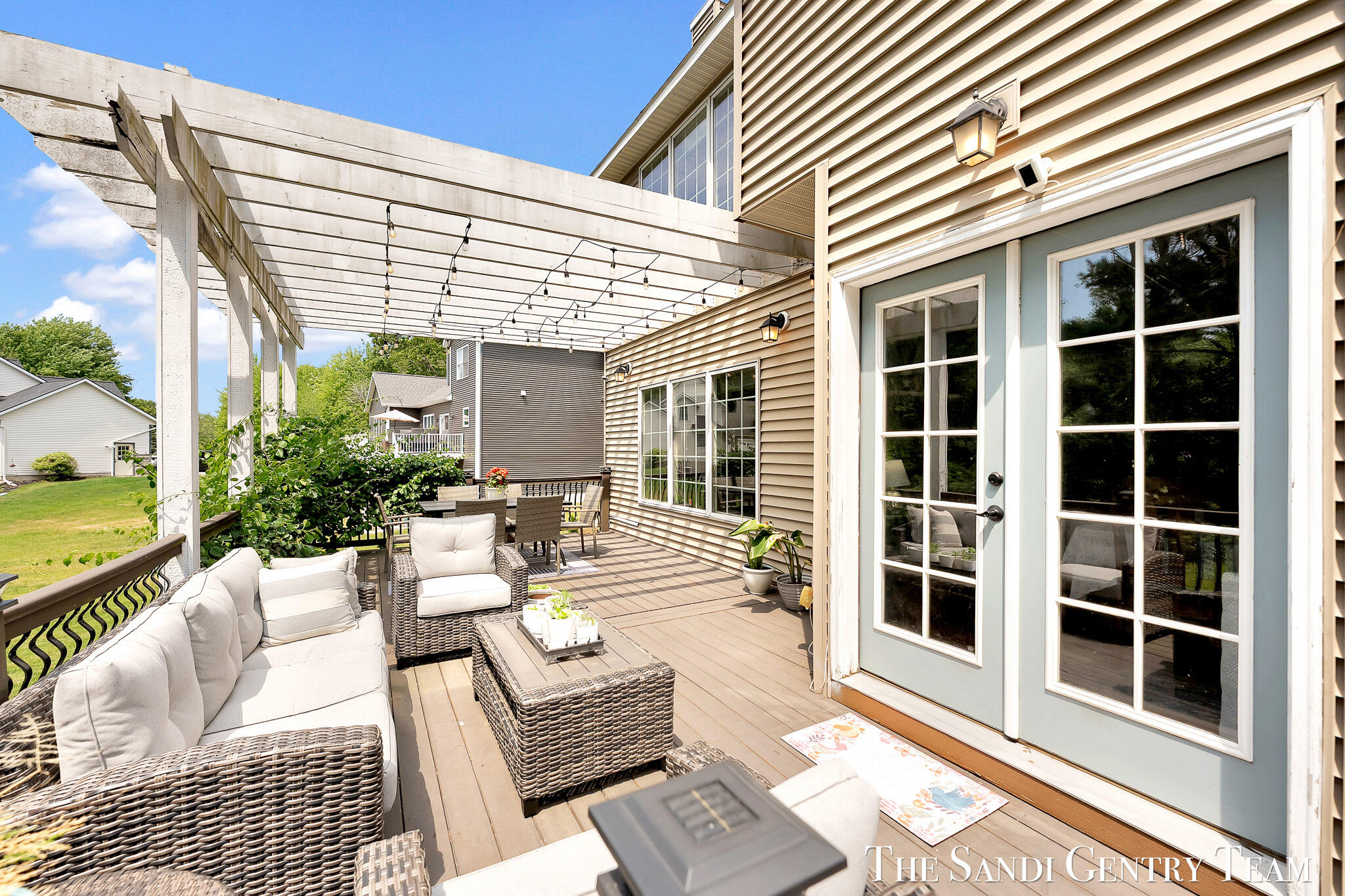 17 Boulder Drive Norton Shores MI 49444