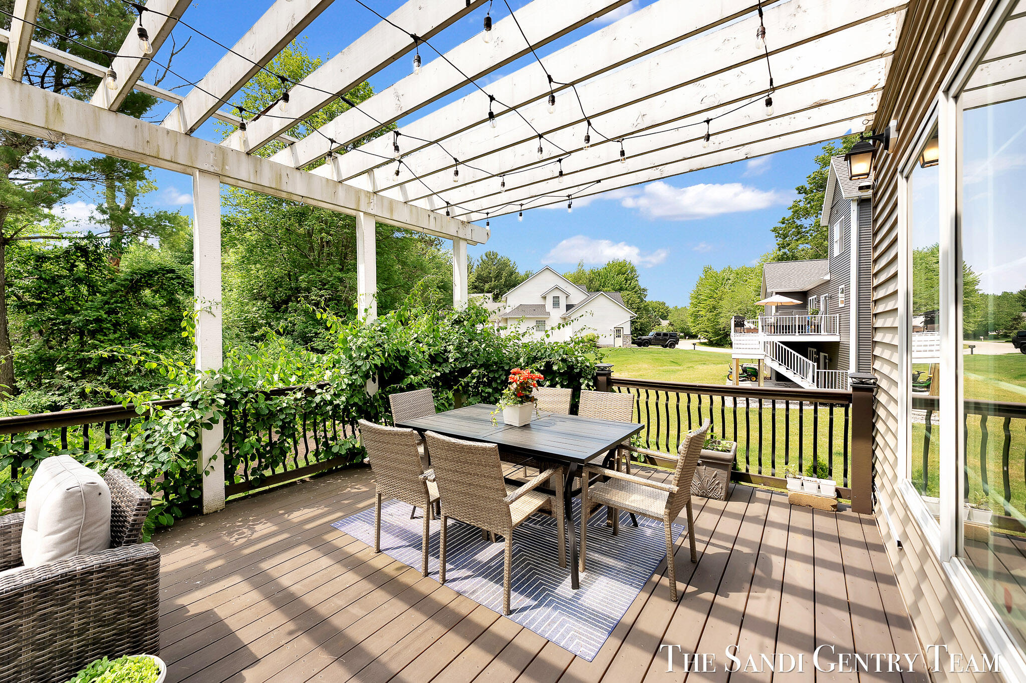 17 Boulder Drive Norton Shores MI 49444