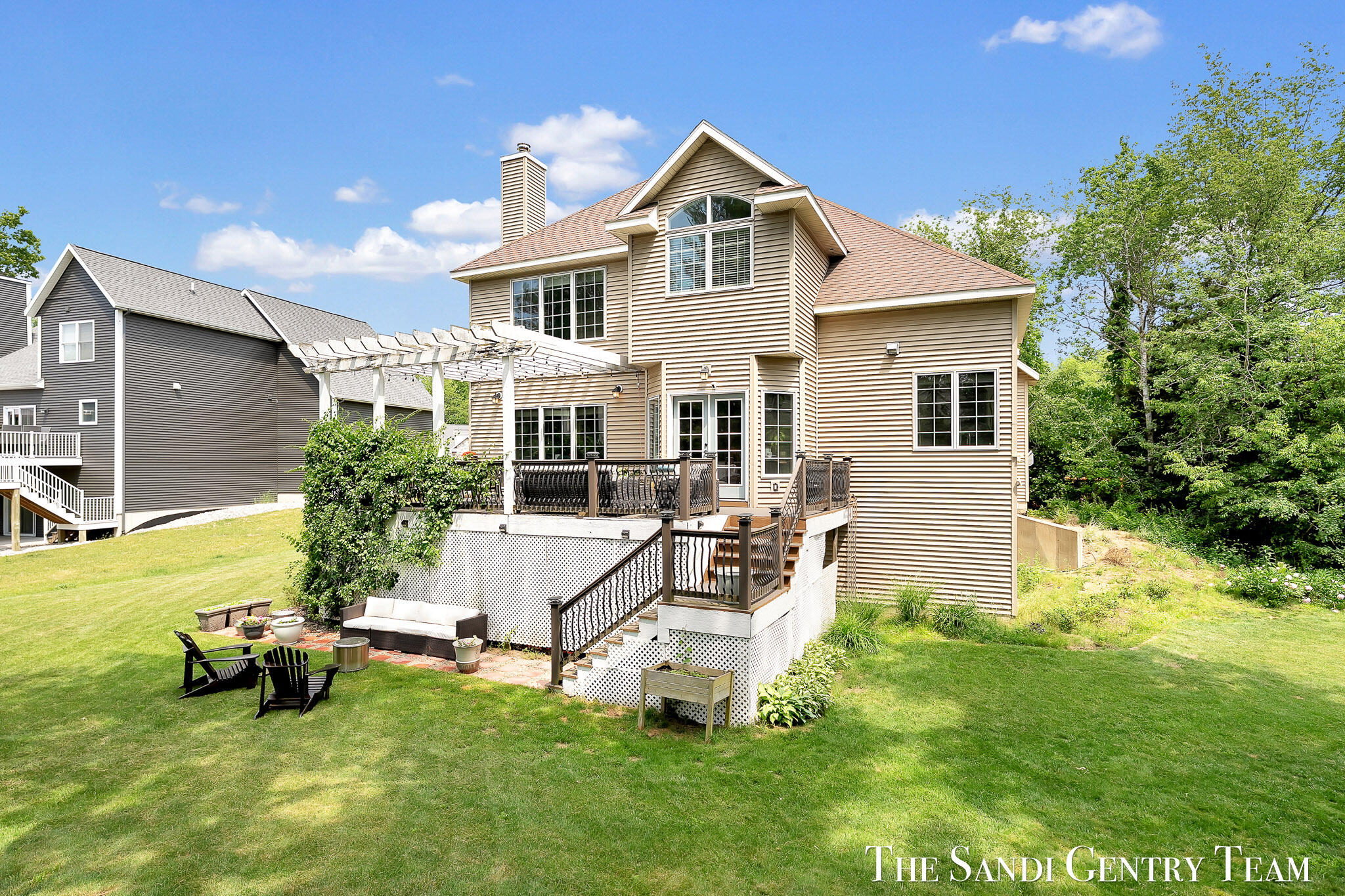 17 Boulder Drive Norton Shores MI 49444