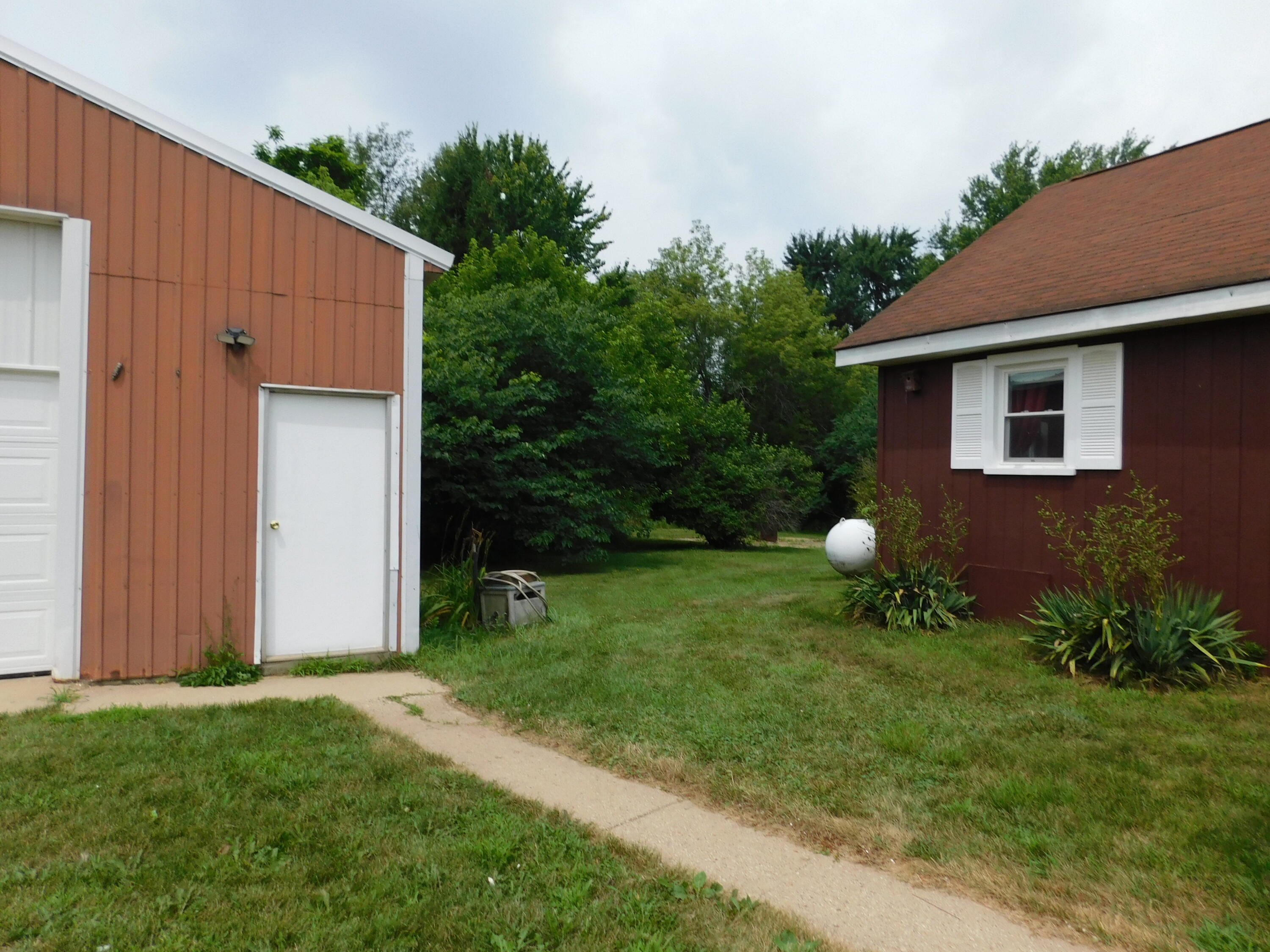 616 32nd Street Allegan MI 49010